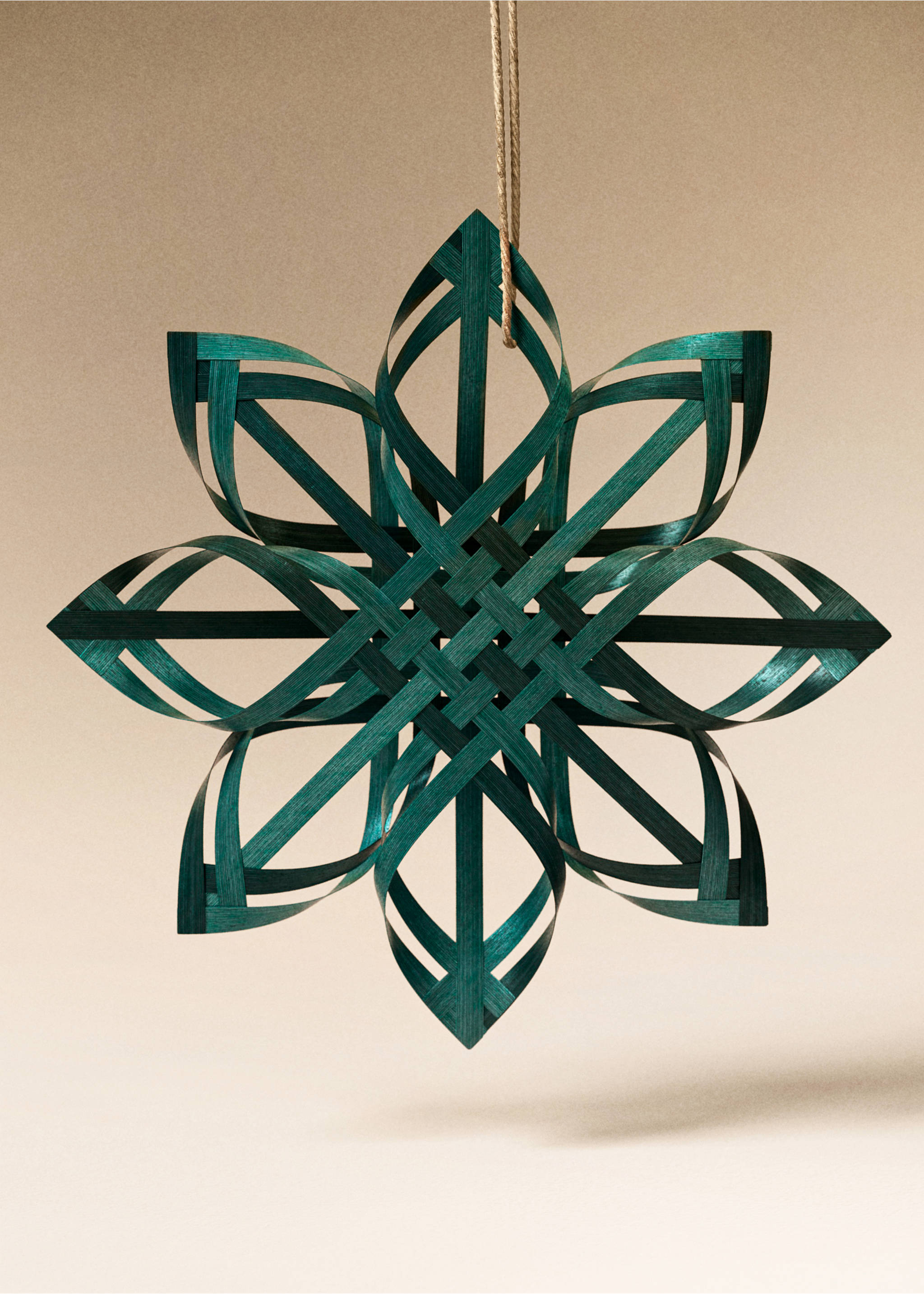 Baumschmuck im Sterndesign aus 100 % Bambus - Allgemeine Ansicht, Grün. Ref: 17038285-00.