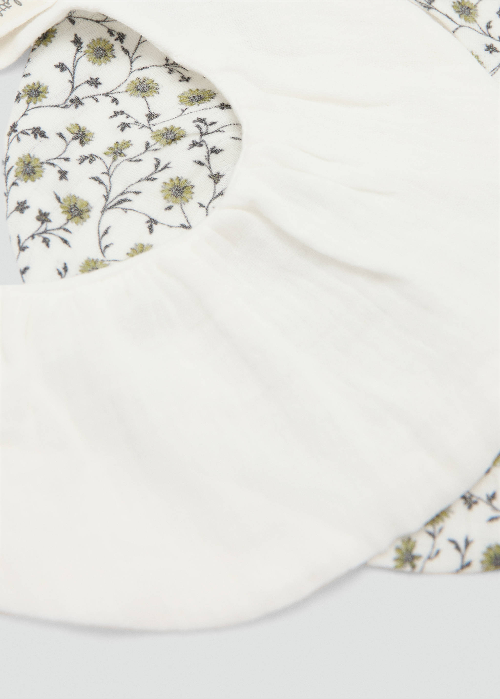 2-er Pack gemusterte Lätzchen - Mittlere Ansicht, Cremeweiß. Ref: 17038638-00.