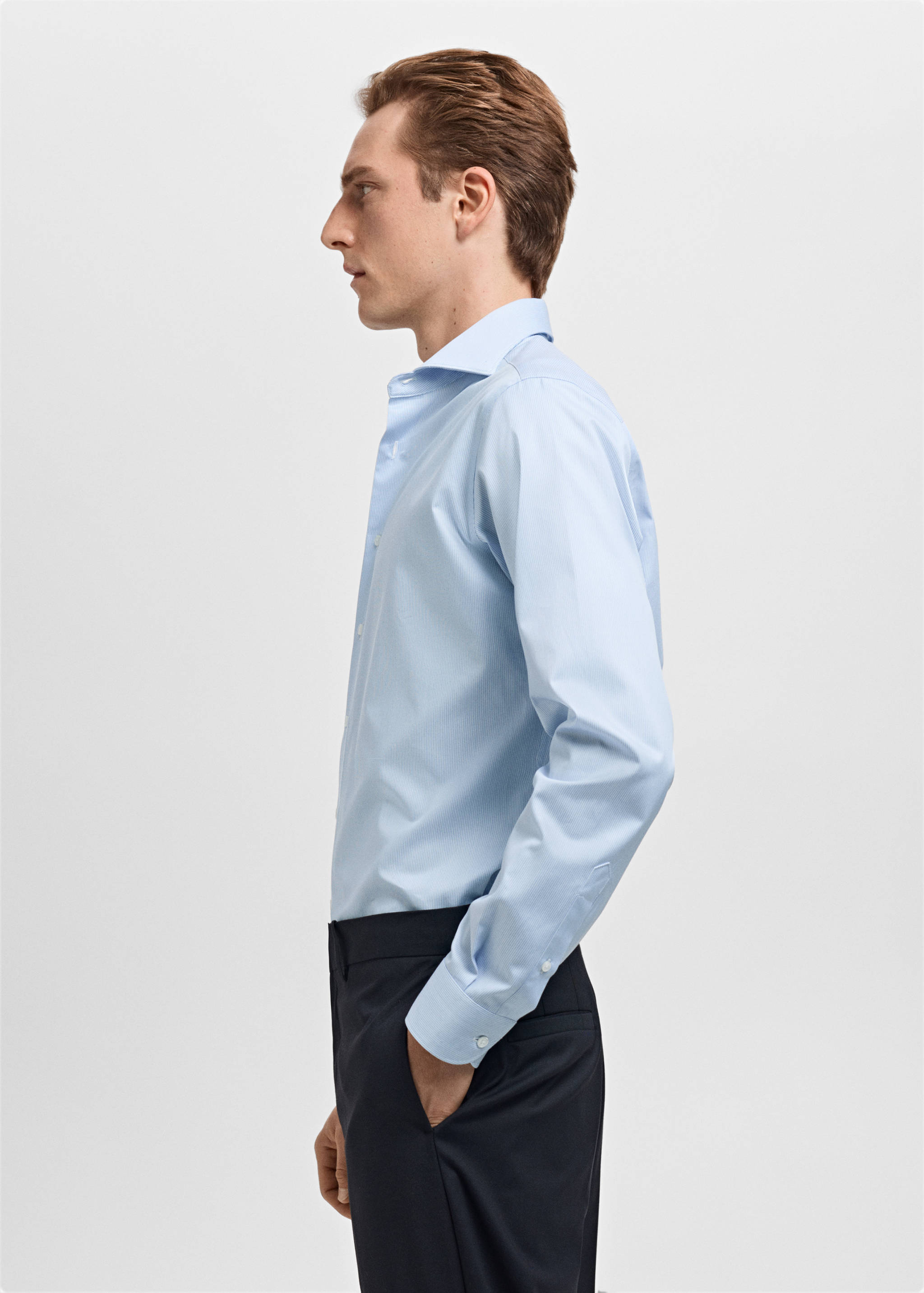 Slim-Fit-Hemd mit Streifen aus Giza-Baumwolle - Detail des Artikels 2