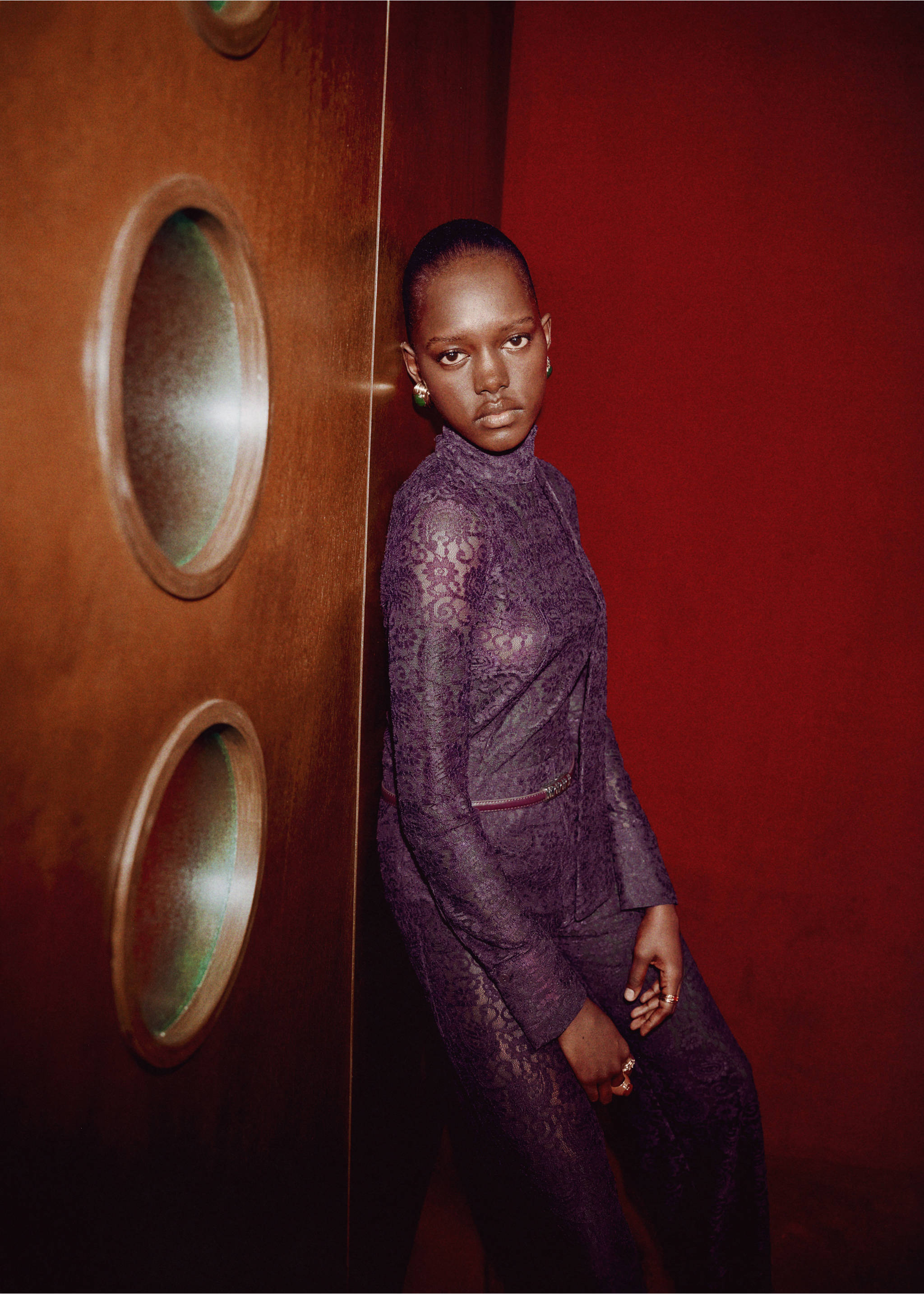 Lace shirt with scarf - Details of the article 2, Wine. Ref: 17039112-00.
