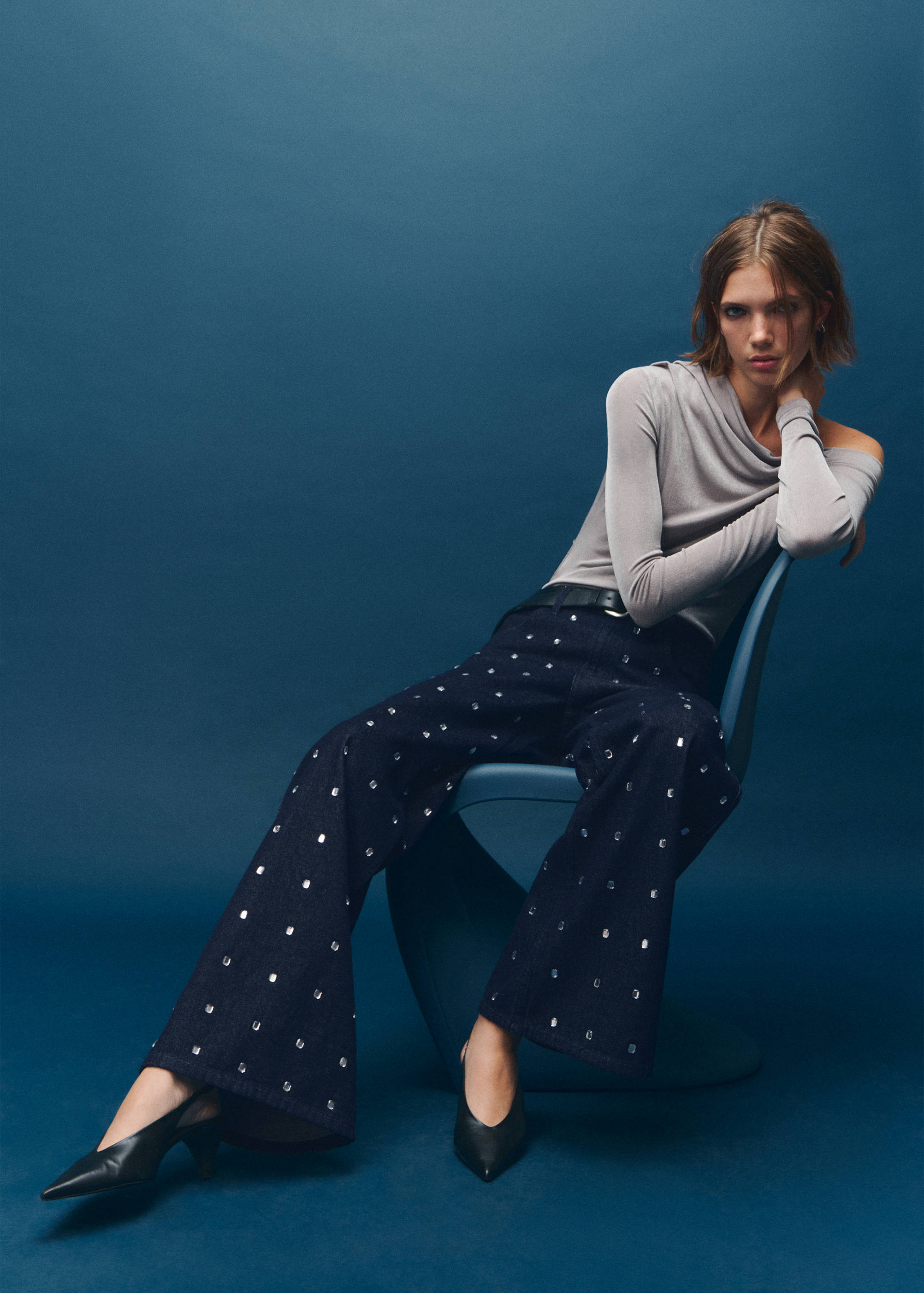 Wide-Leg-Jeans mit Kristallverzierungen - Detail des Artikels 2