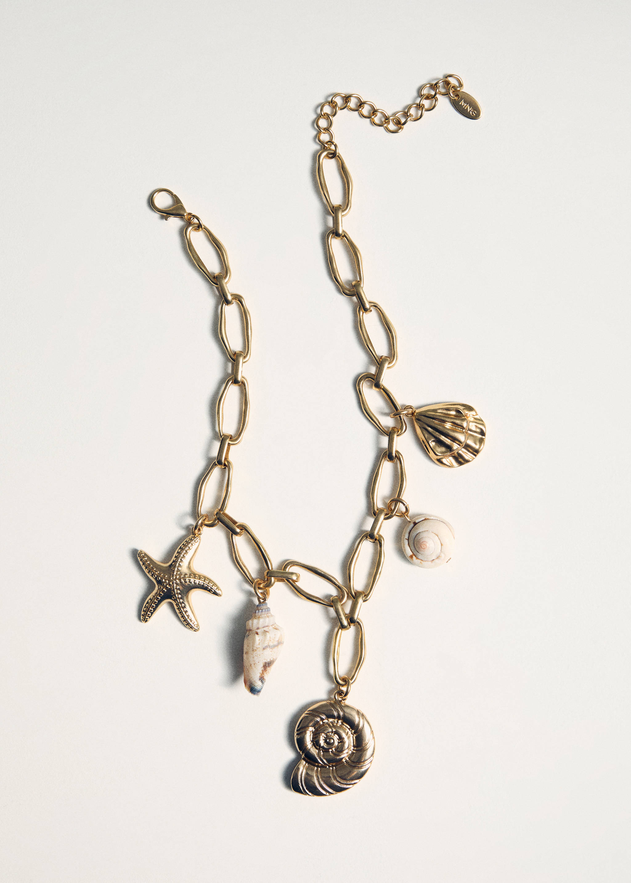Kette mit Perlen- und Muschelverzierung - Detail des Artikels 5