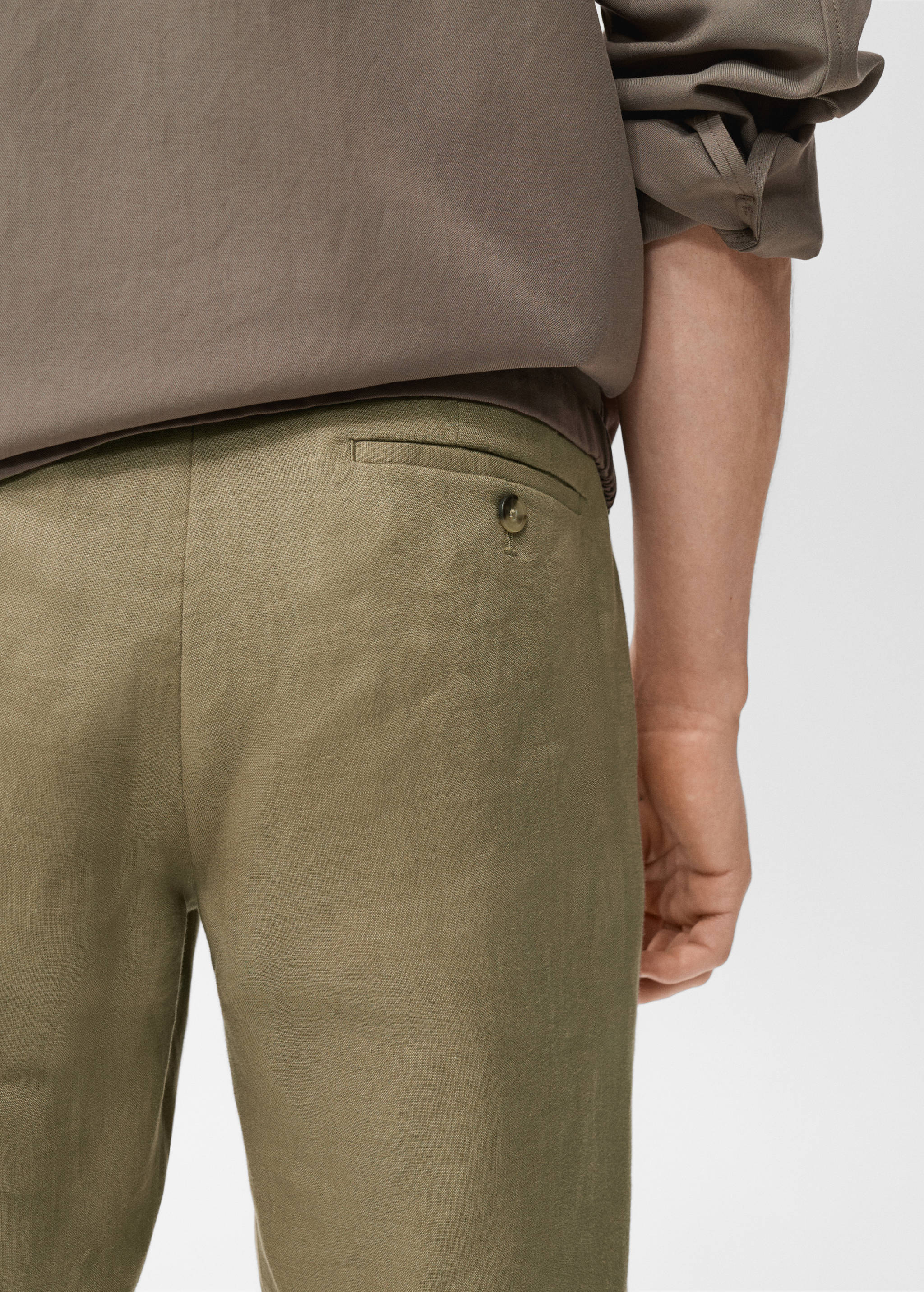Slim-fit 100% linen trousers - Details of the article 6