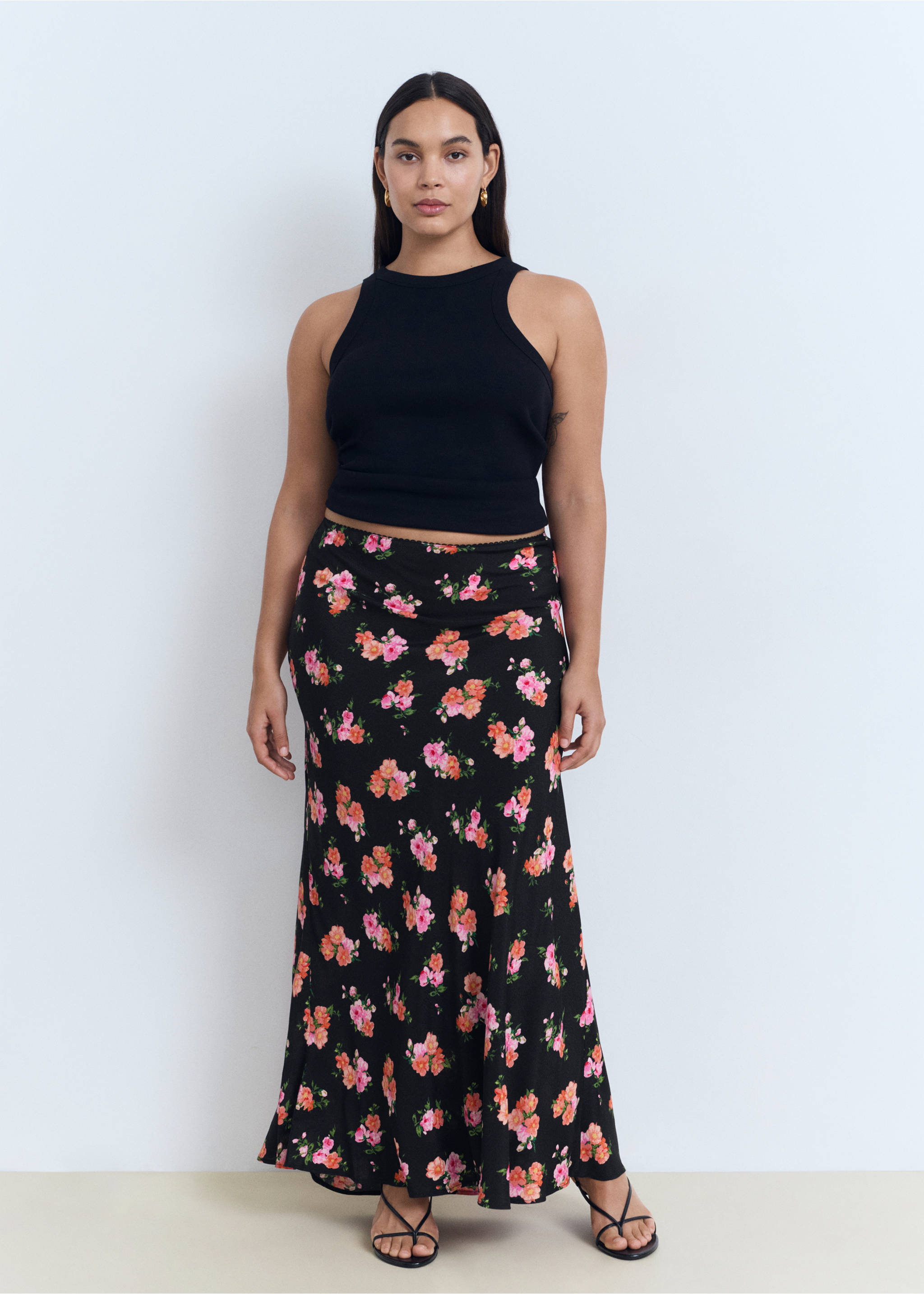 Floral skirt with lace trim - Details of the article 3, Black. Ref: 17041156-00.