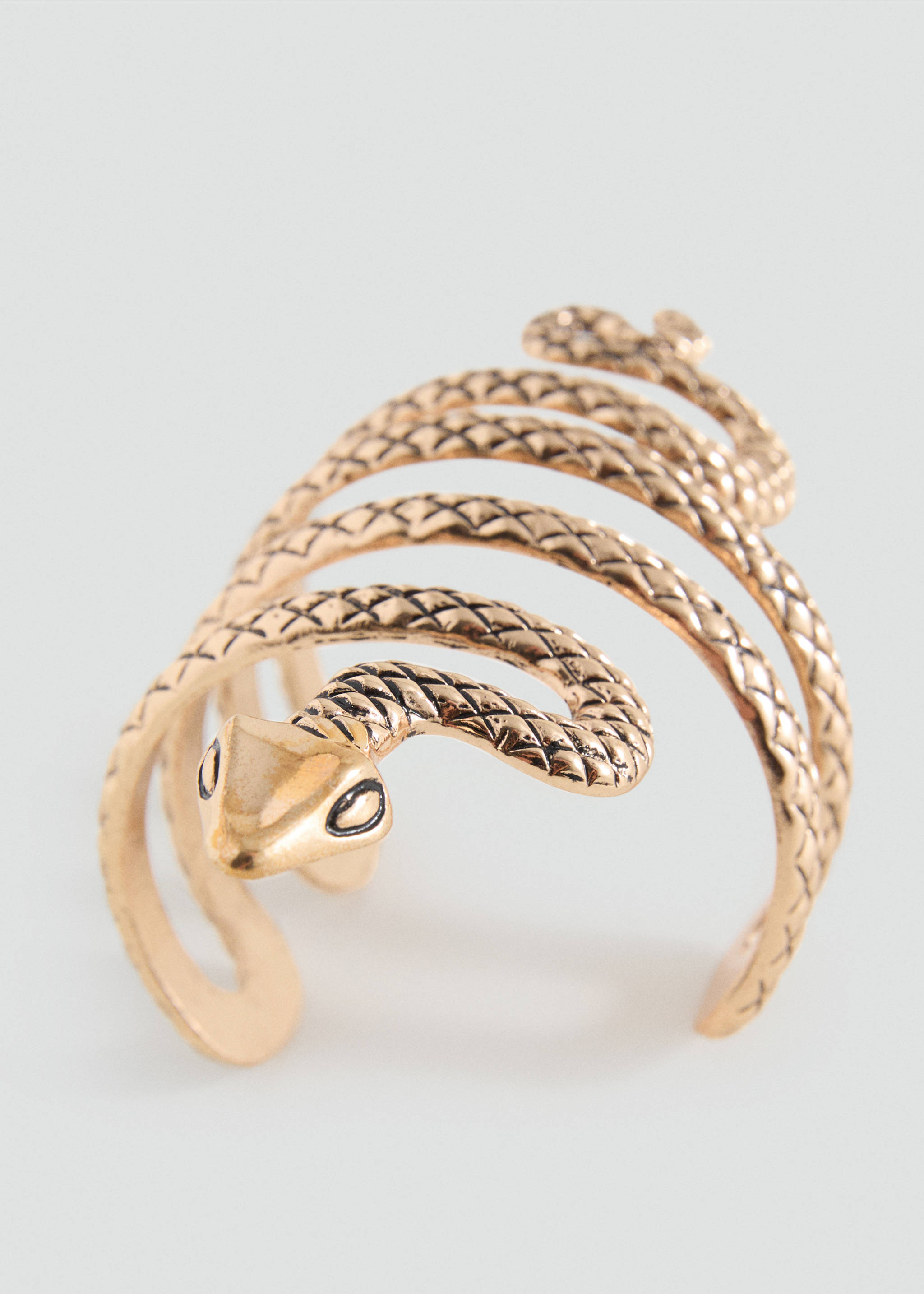 Bracelet manchette serpent - Plan moyen, Or. Ref: 17041167-00.