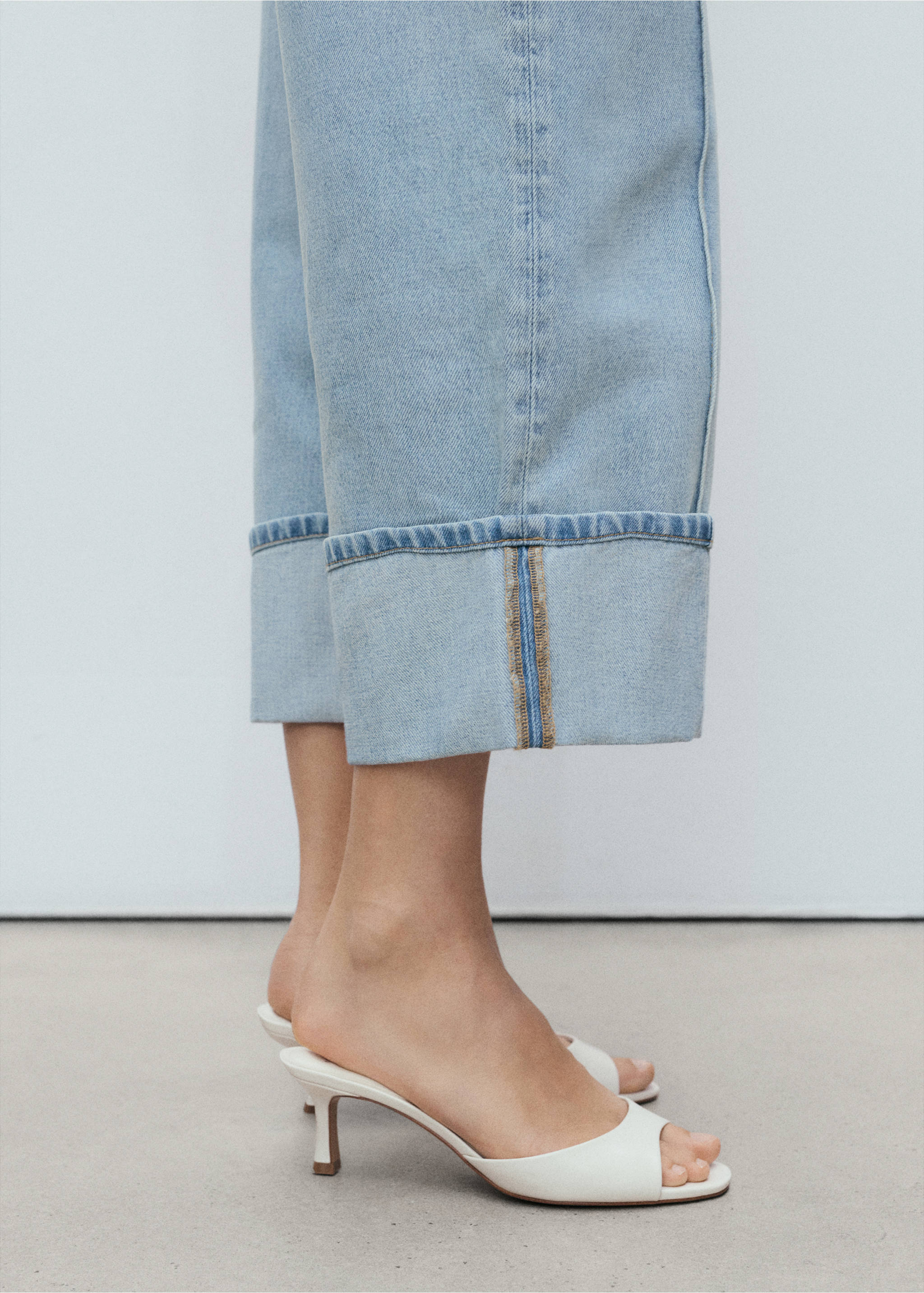 Wide leg cropped jeans with rolled-up hem - Details of the article 3, Medium Blue. Ref: 17041175-00.