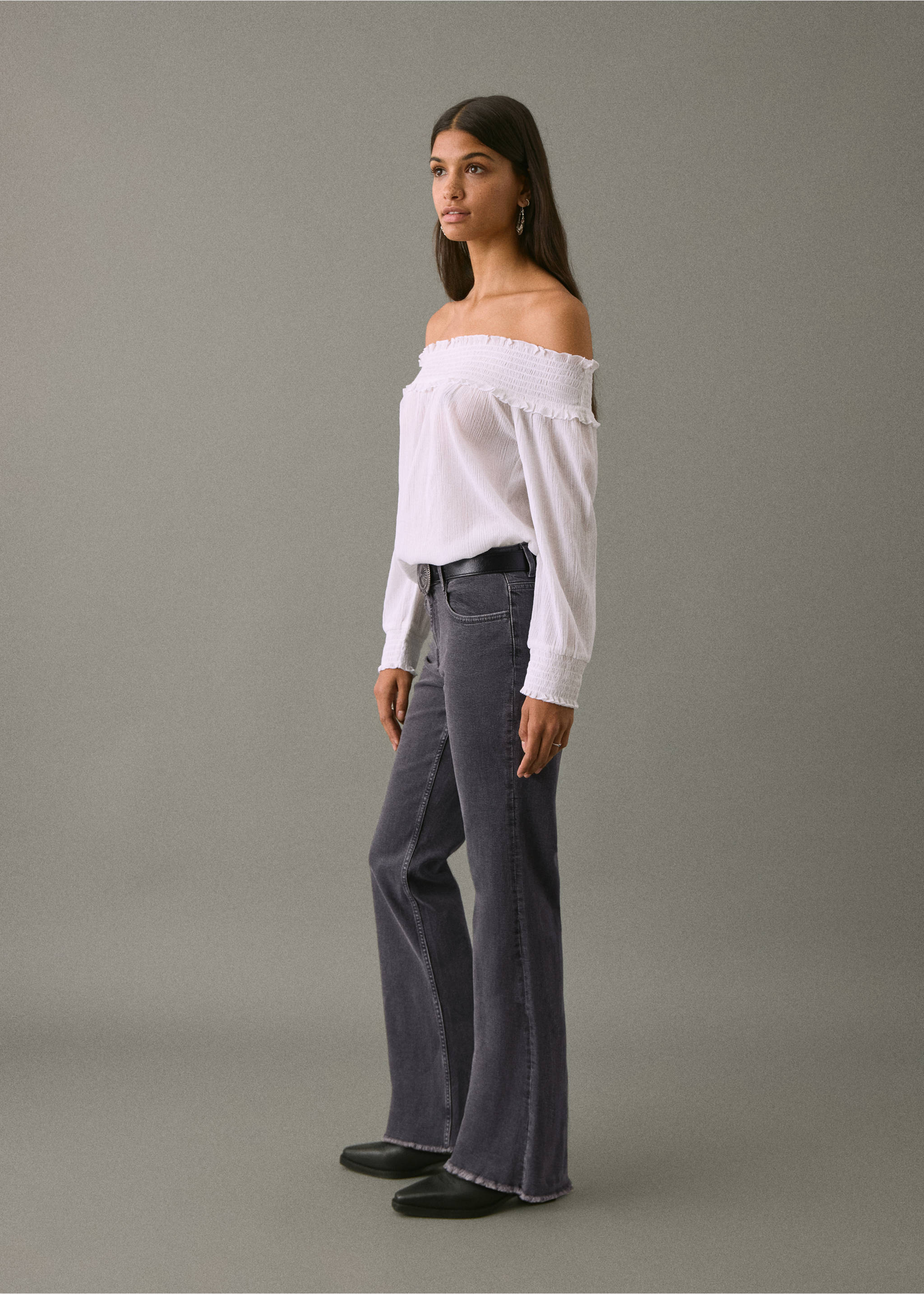Jeans flare bordo sfilacciato - Piano medio, Black denim. Ref: 17041181-00.