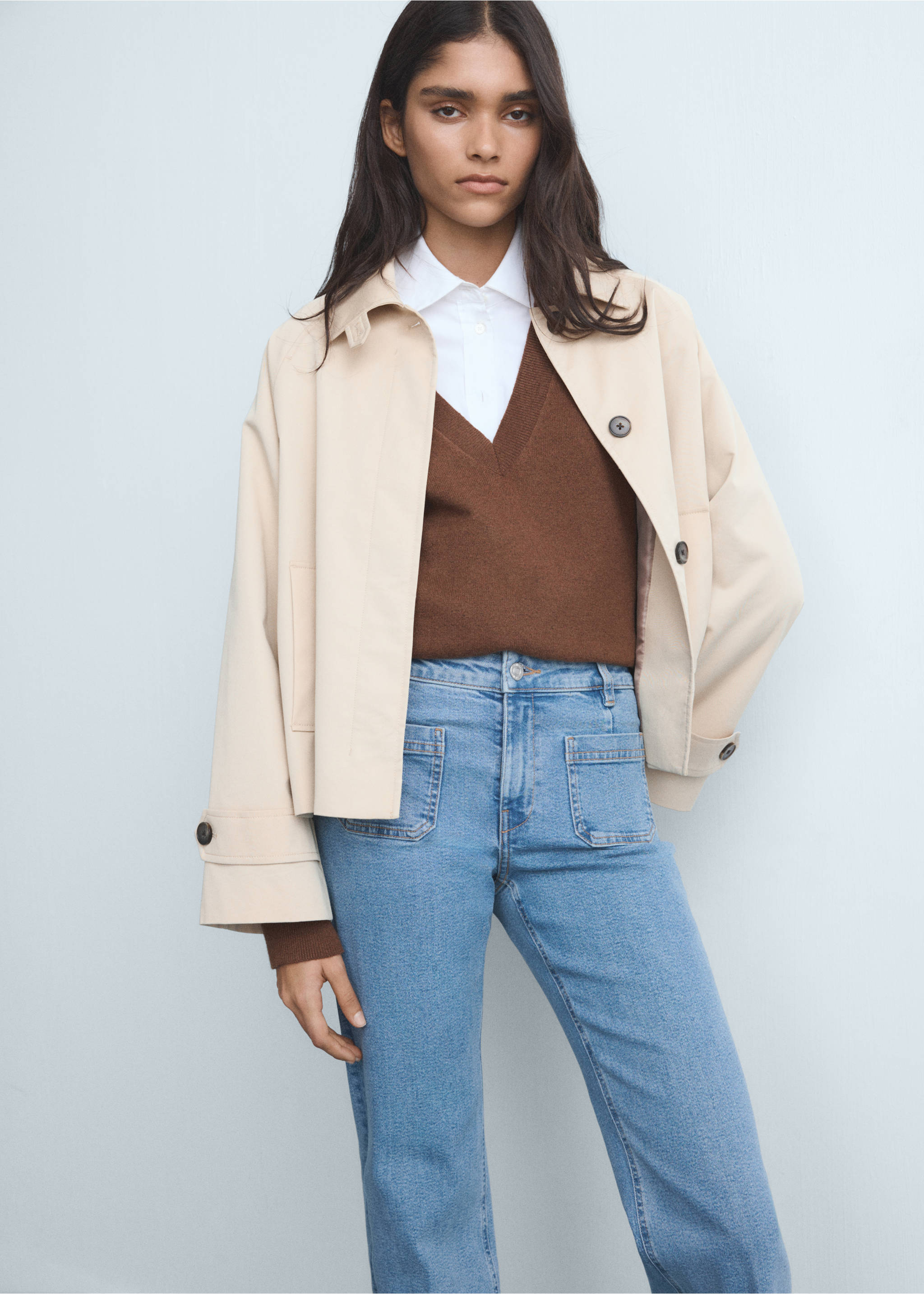 Flared cropped jeans with pockets - Details of the article 1, Medium Blue. Ref: 17041185-00.