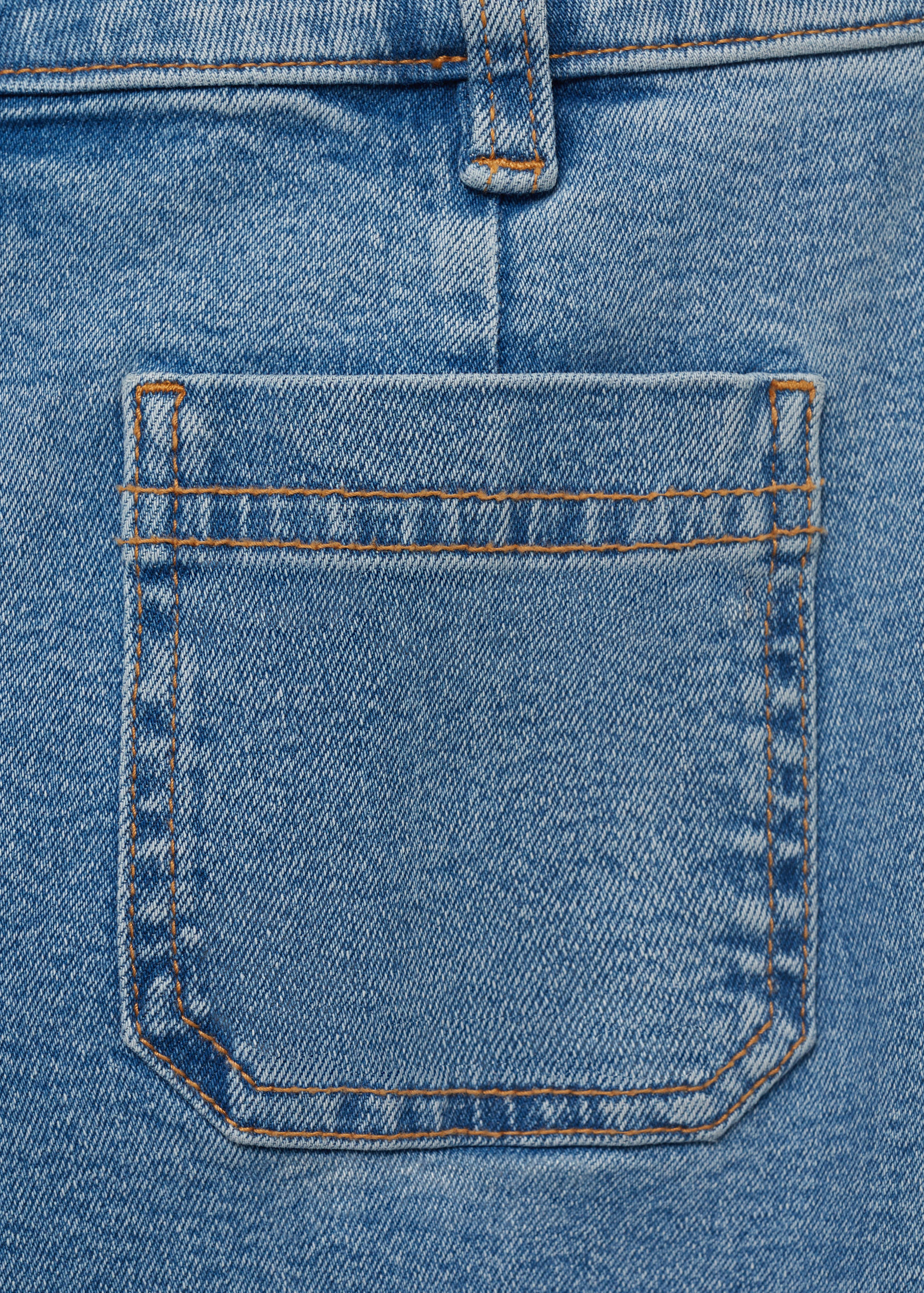 Flared cropped jeans with pockets - Details of the article 0