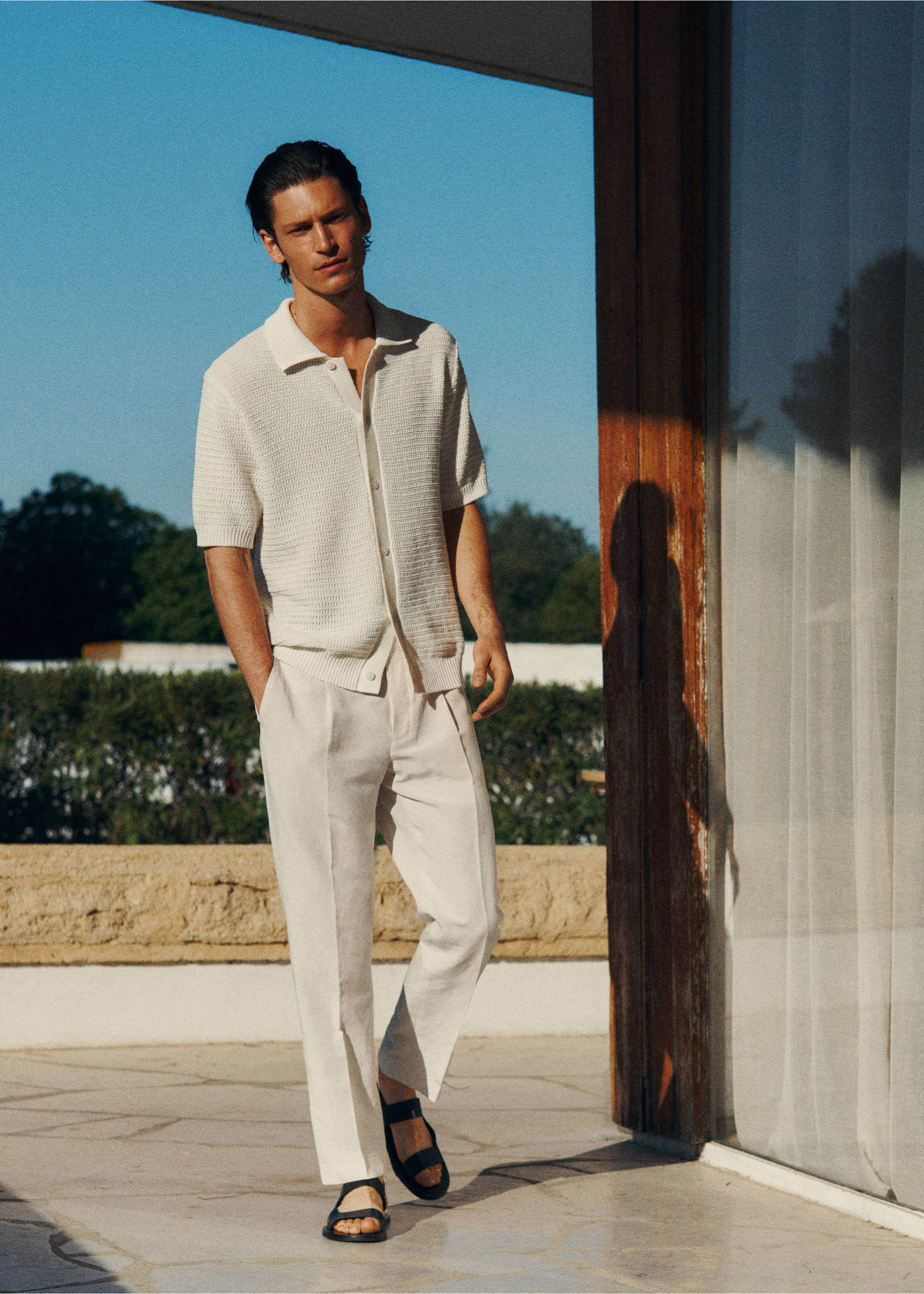 Slim-fit pleated linen trousers - Details of the article 5, Ecru. Ref: 17041186-00.