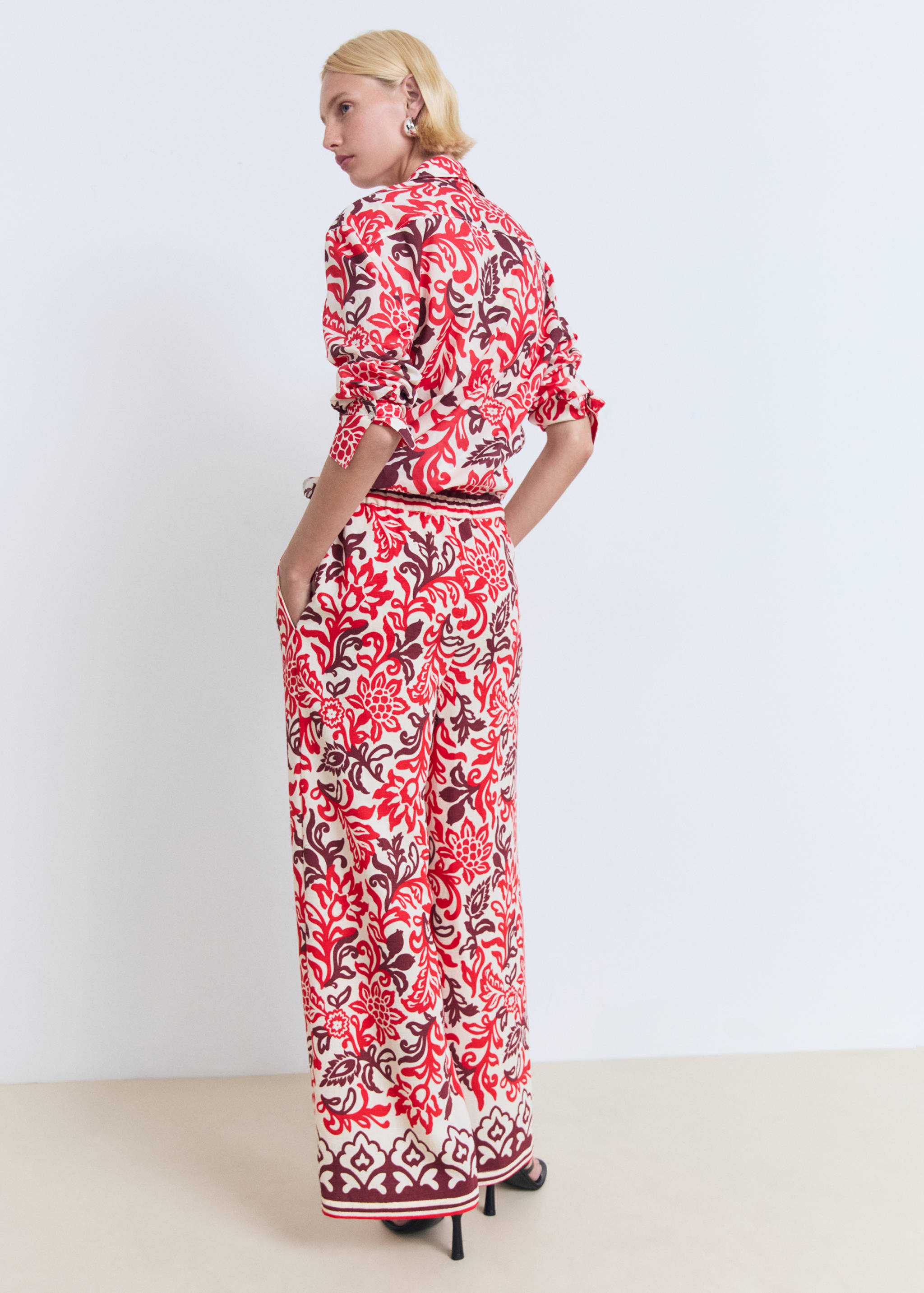 Flowy printed trousers - Reverse of the article