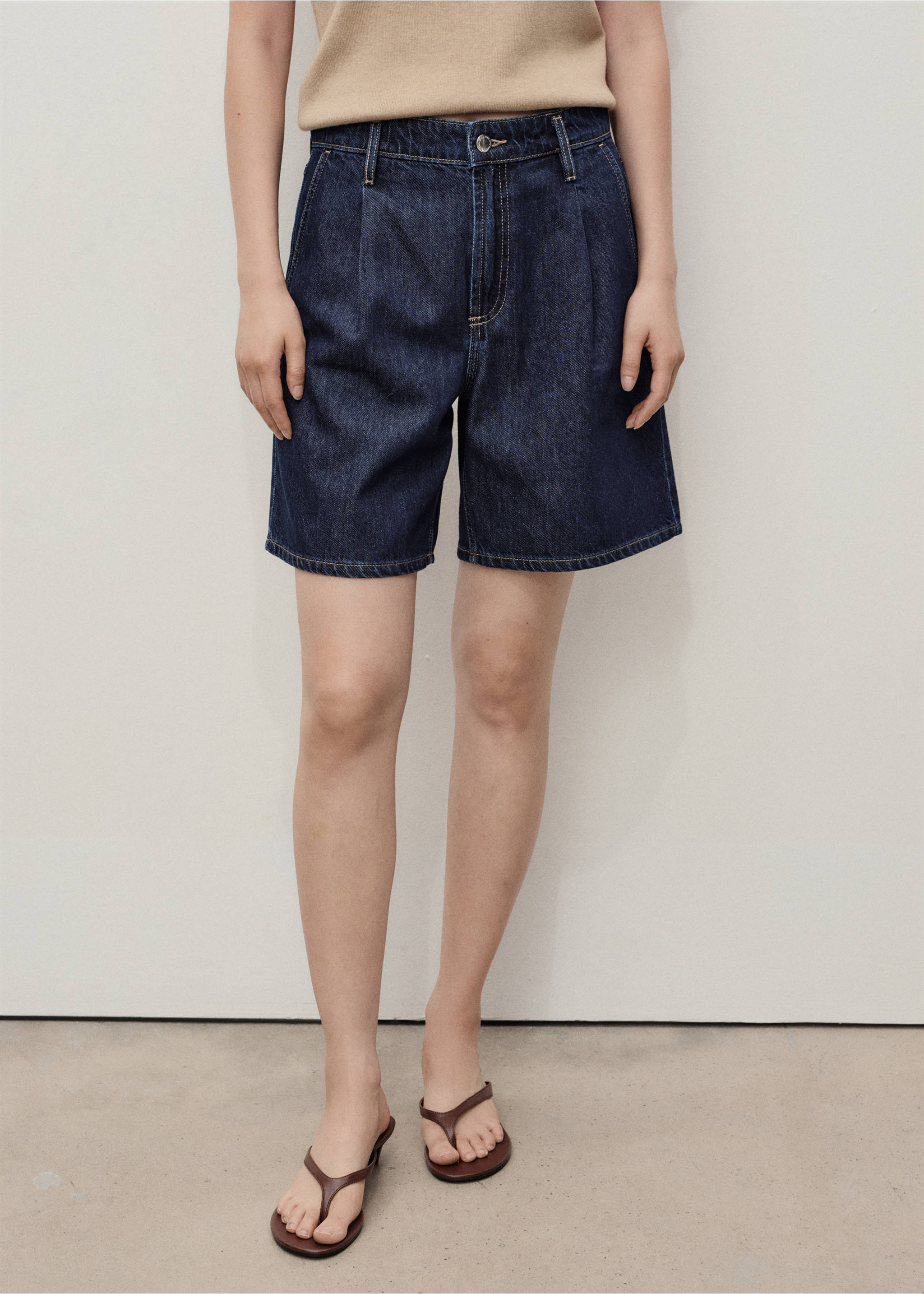 Mid-rise denim bermuda shorts with pleats - Medium plane, Open Blue. Ref: 17041190-00.
