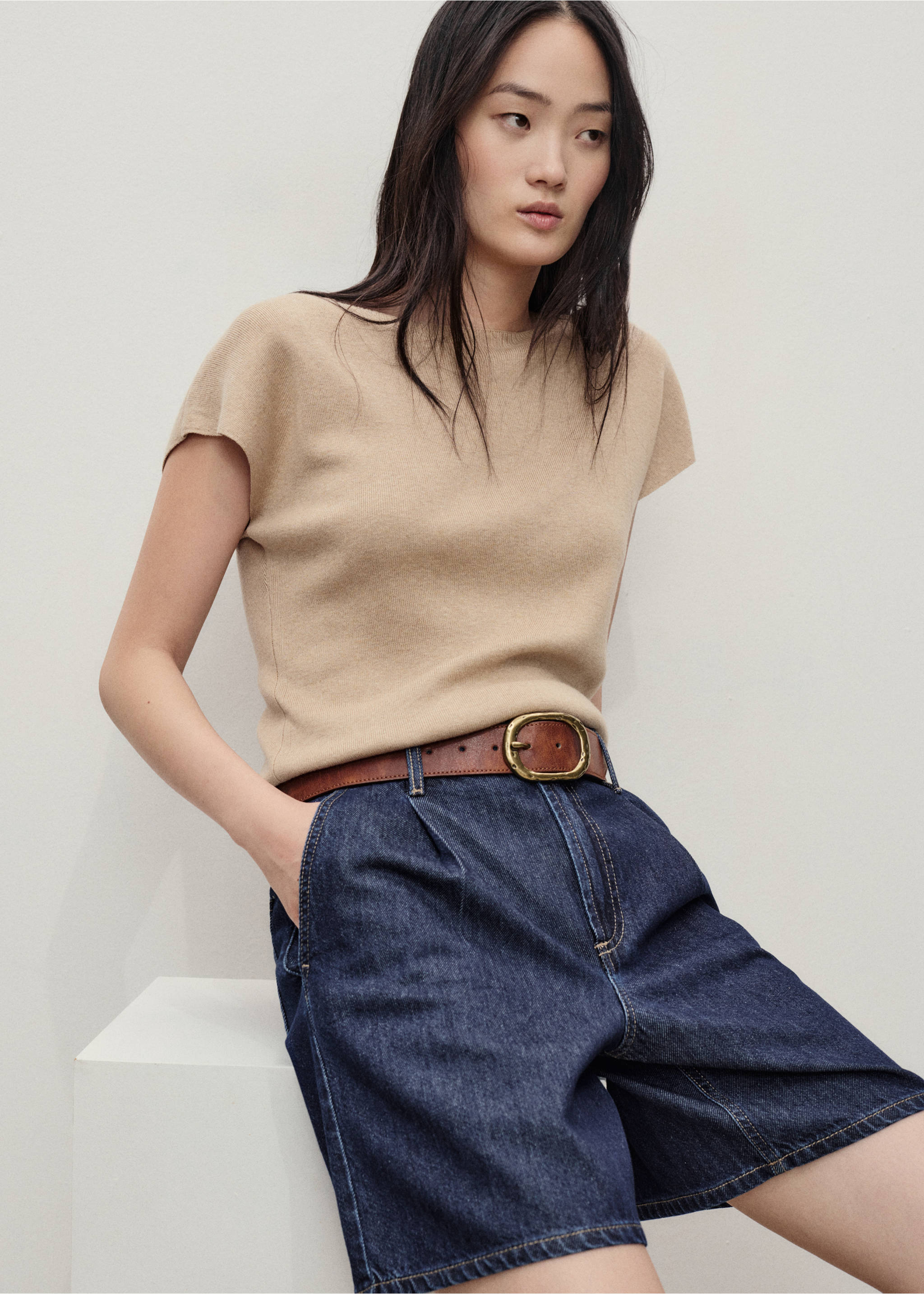 Mid-rise denim bermuda shorts with pleats - Details of the article 1, Open Blue. Ref: 17041190-00.