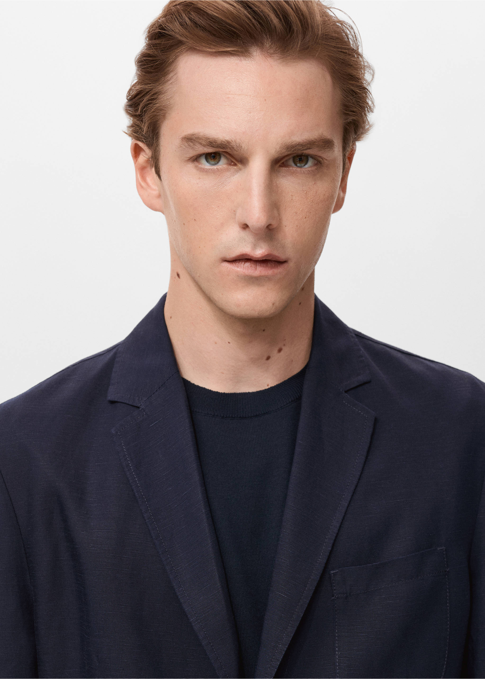 Veste de costume slim fit lin - Détail de l'article 1, Bleu marine foncé. Ref: 17041194-00.