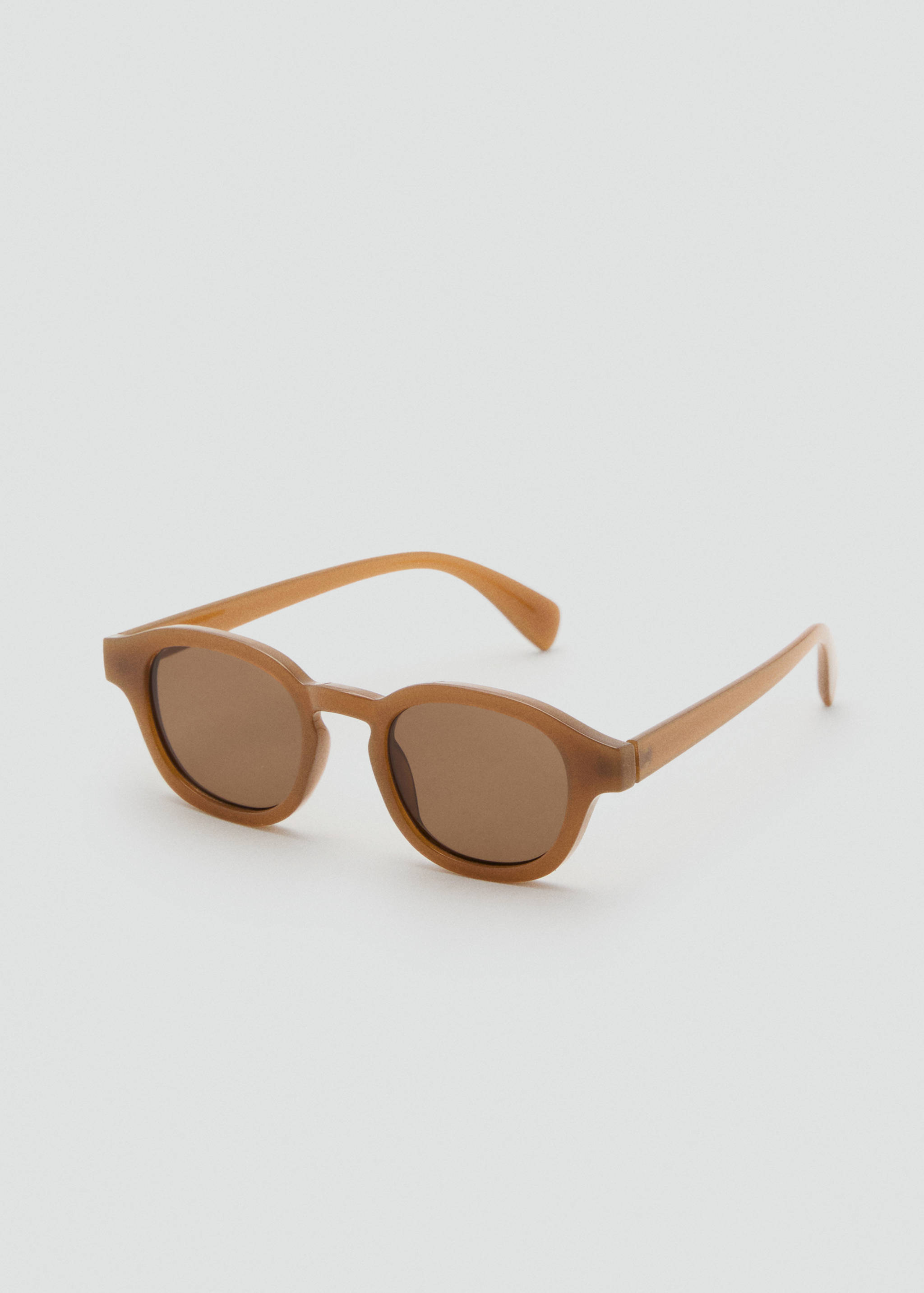 Lunettes de soleil monture plastique - Plan moyen