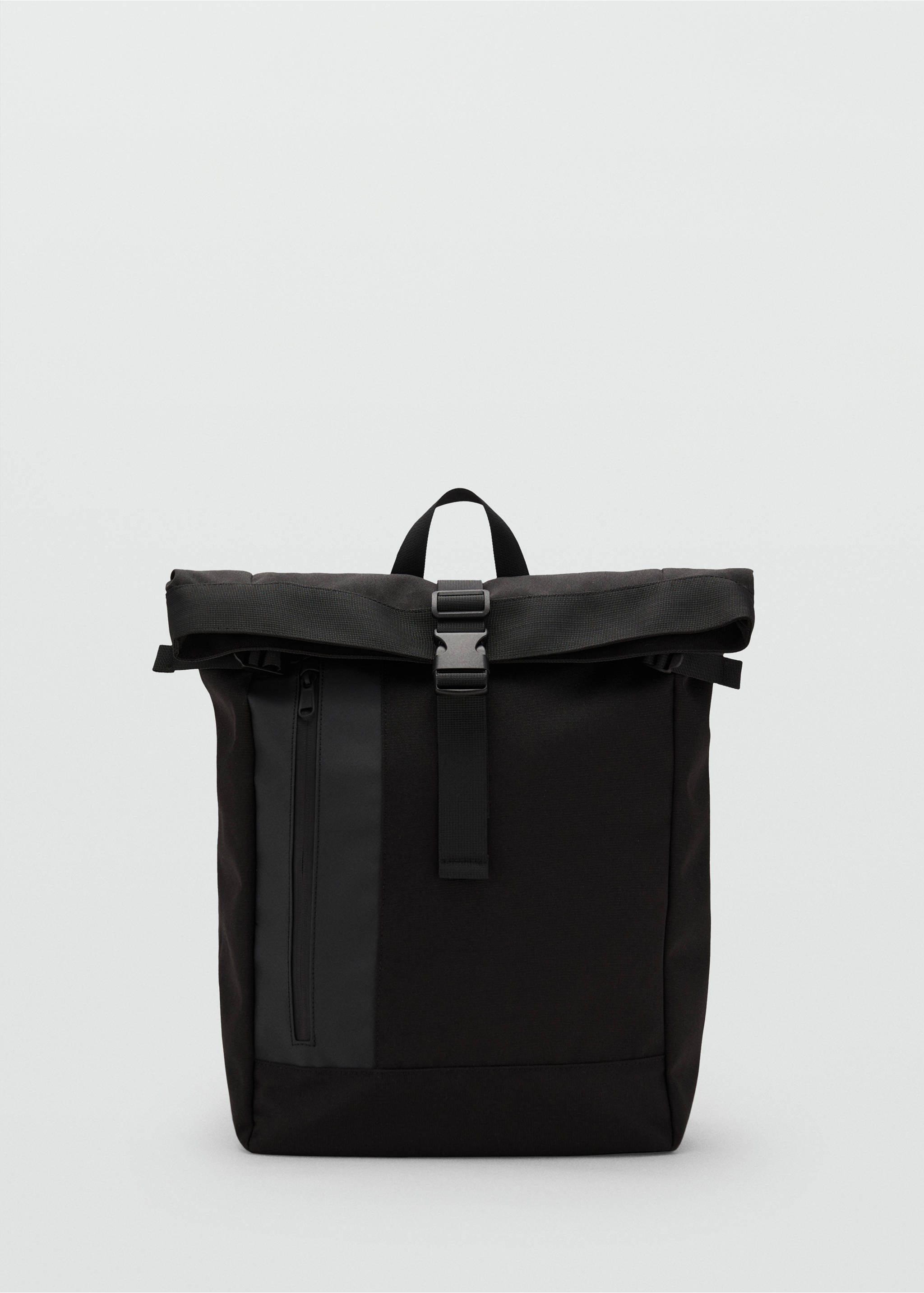 Backpack with flap pocket - Article without model, Black. Ref: 17041202-00.