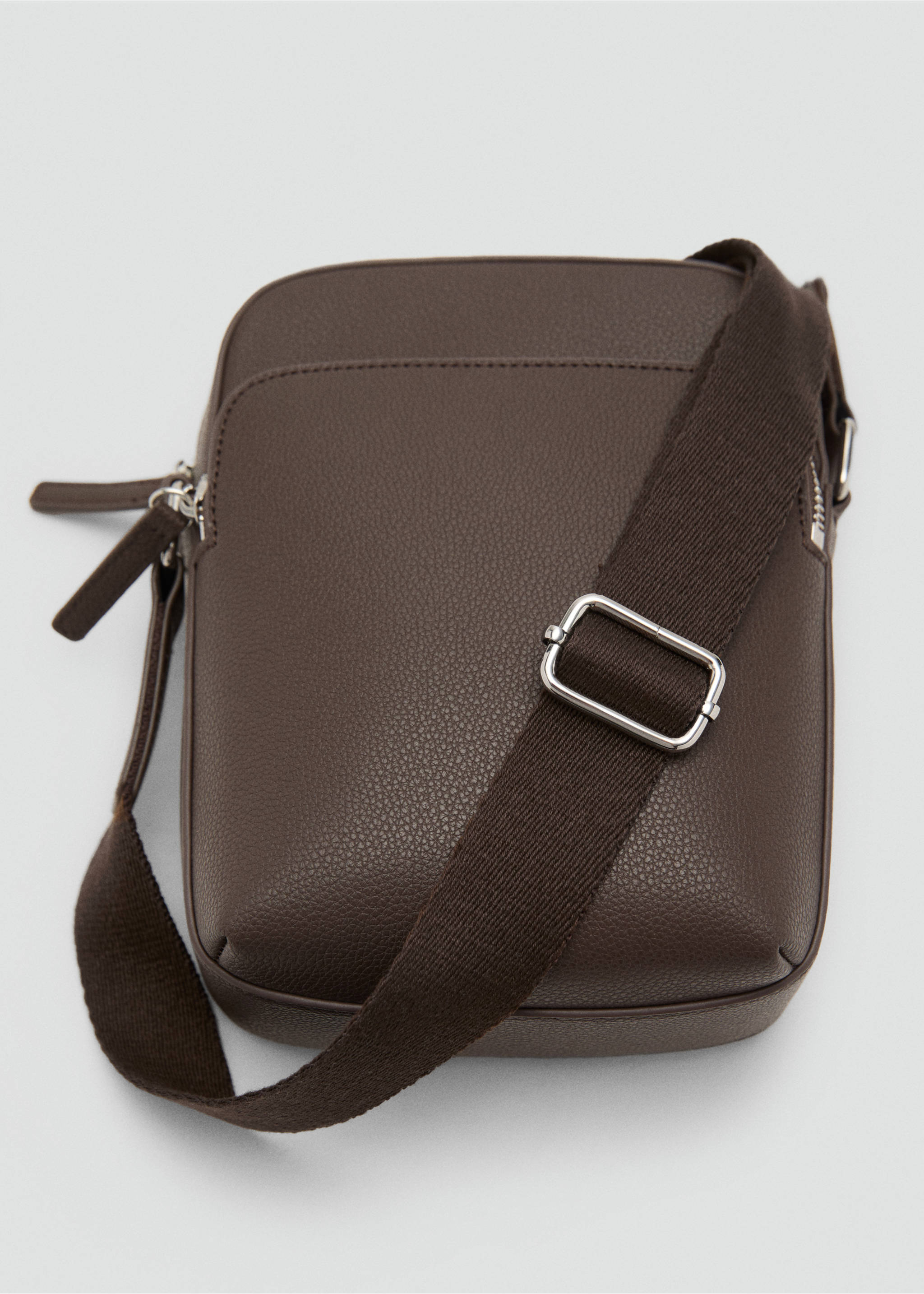 Patent faux-leather shoulder bag - Details of the article 3, Brown. Ref: 17041203-00.