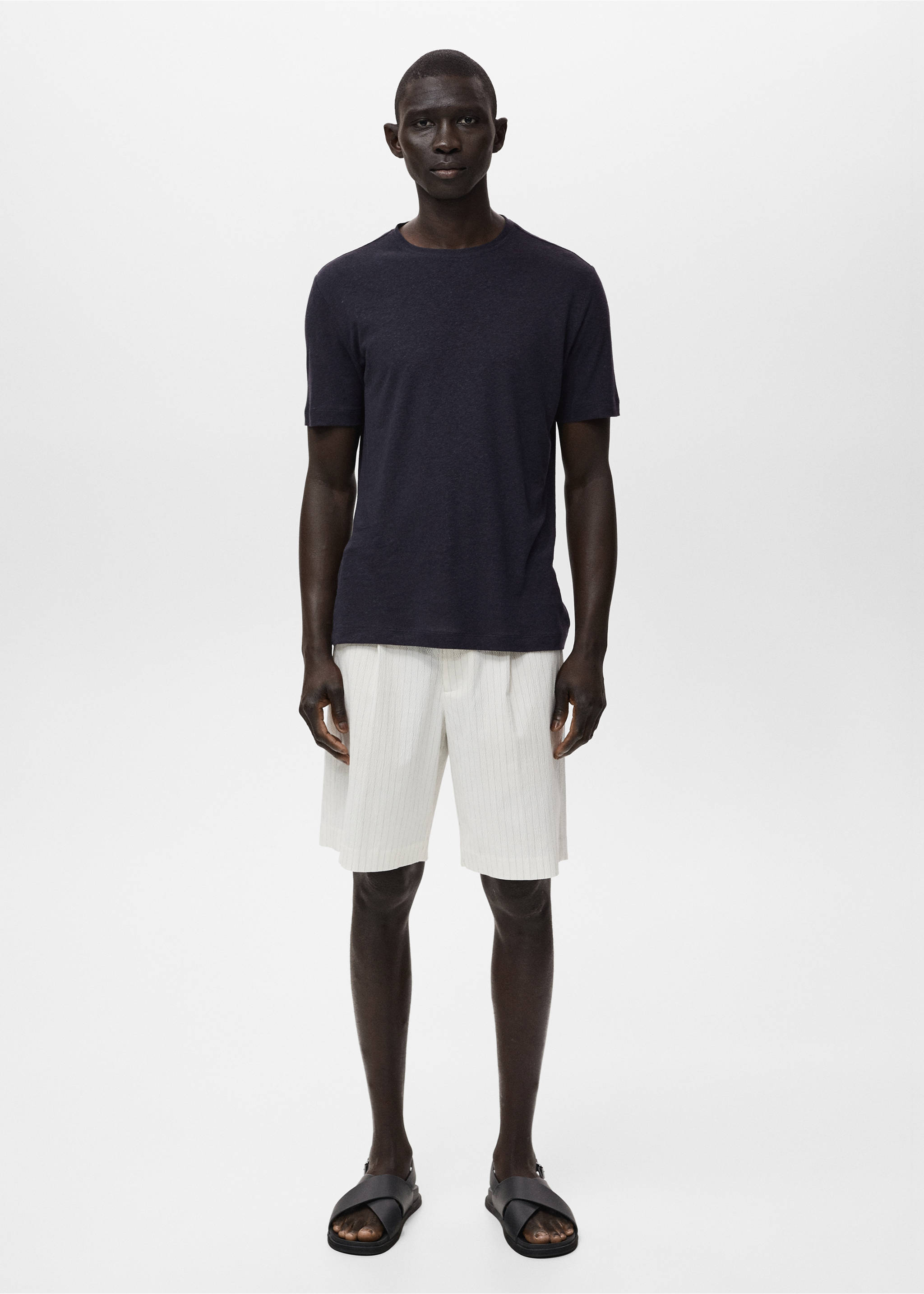 Slim-Fit-T-Shirt aus Leinen - Allgemeine Ansicht, Marineblau. Ref: 17041211-00.