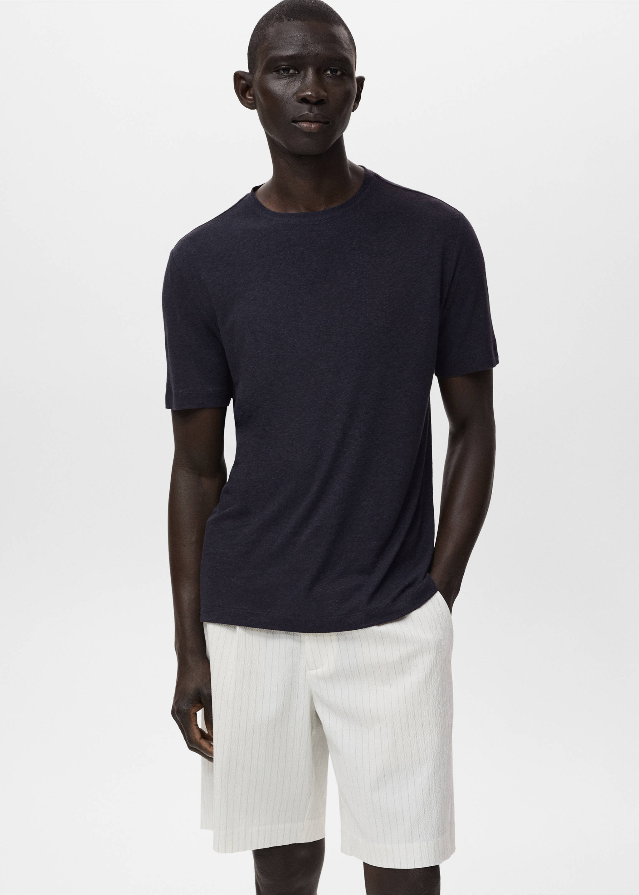 Slim-Fit-T-Shirt aus Leinen - Mittlere Ansicht, Marineblau. Ref: 17041211-00.