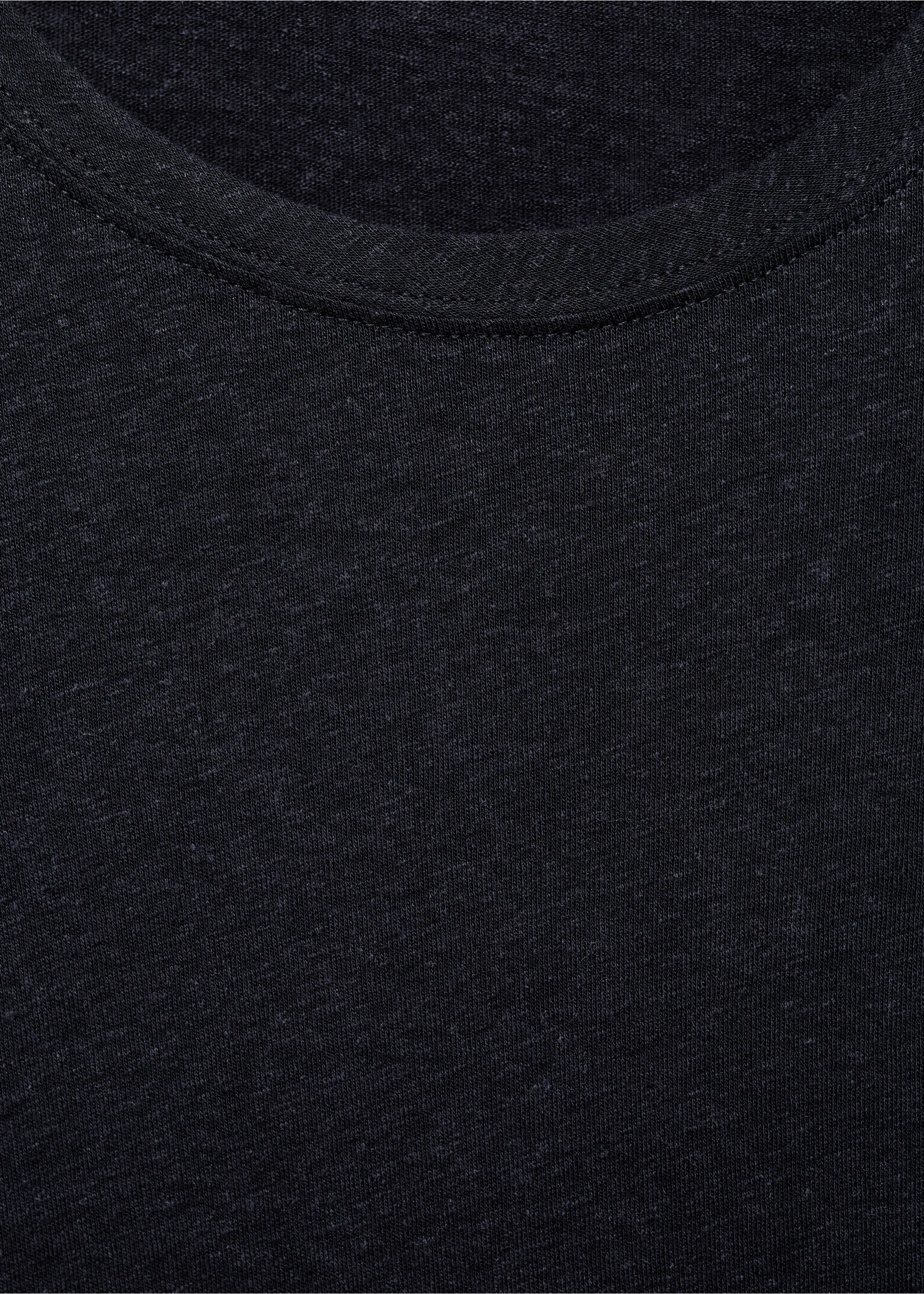 Slim-Fit-T-Shirt aus Leinen - Detail des Artikels 8, Marineblau. Ref: 17041211-00.