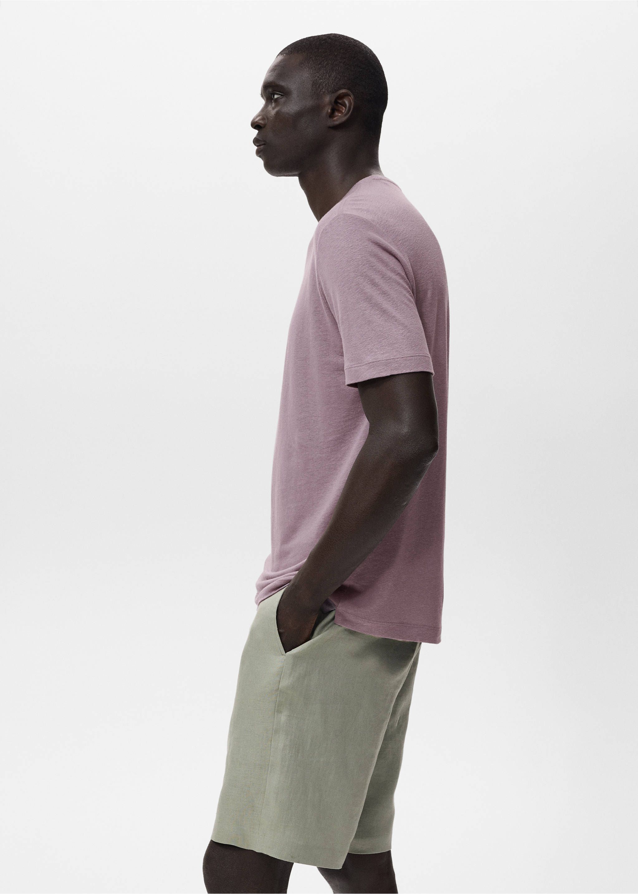 Linen slim-fit t-shirt - Details of the article 2, Lilac. Ref: 17041211-00.