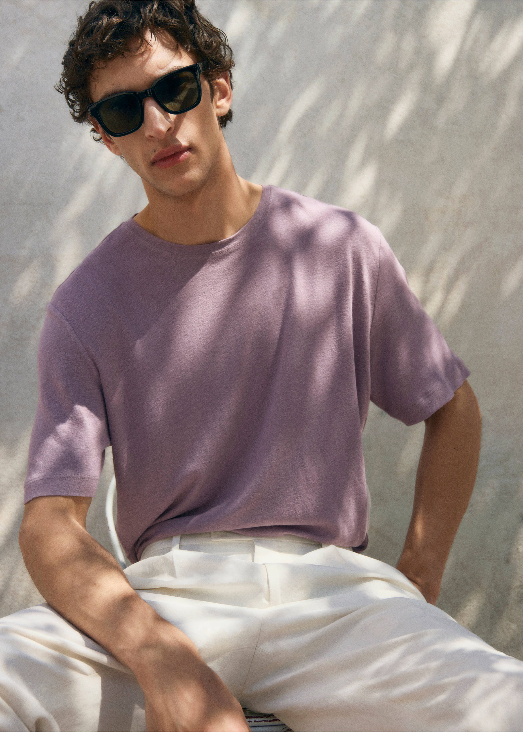 Linen slim-fit t-shirt - Details of the article 3, Lilac. Ref: 17041211-00.