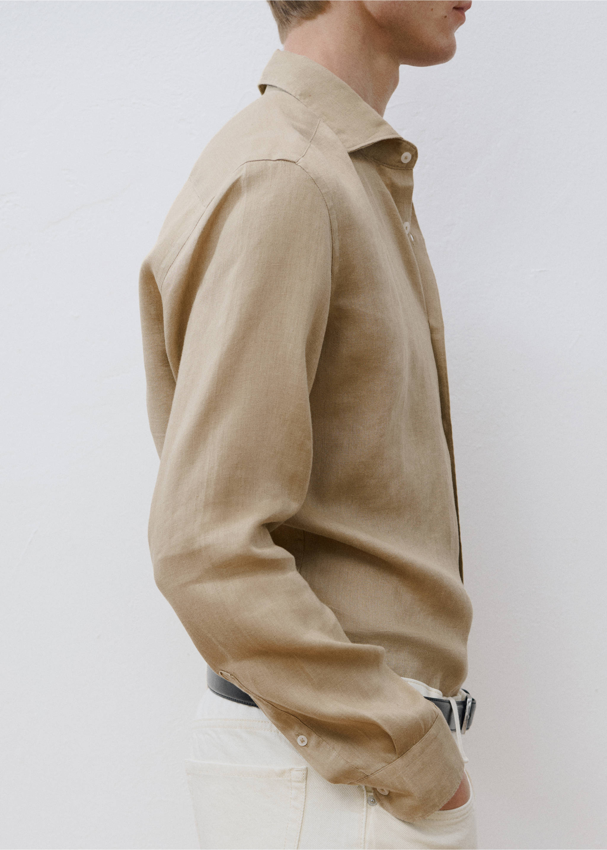 100% linen slim-fit shirt - Details of the article 5, Beige. Ref: 17041248-00.