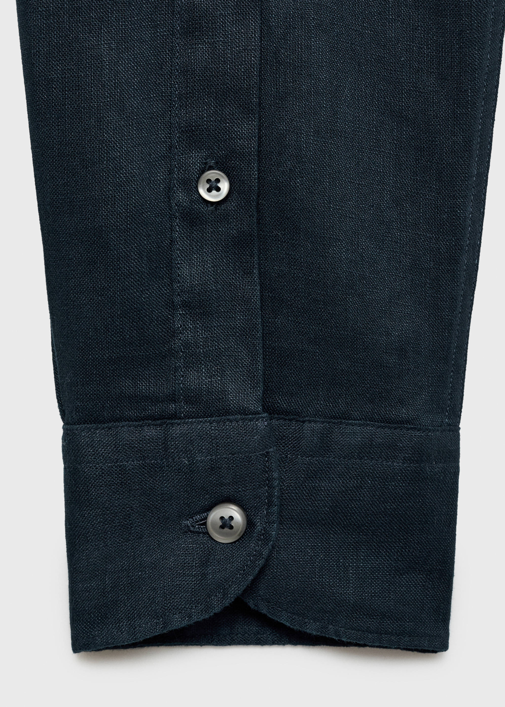 100% linen slim-fit shirt - Details of the article 8