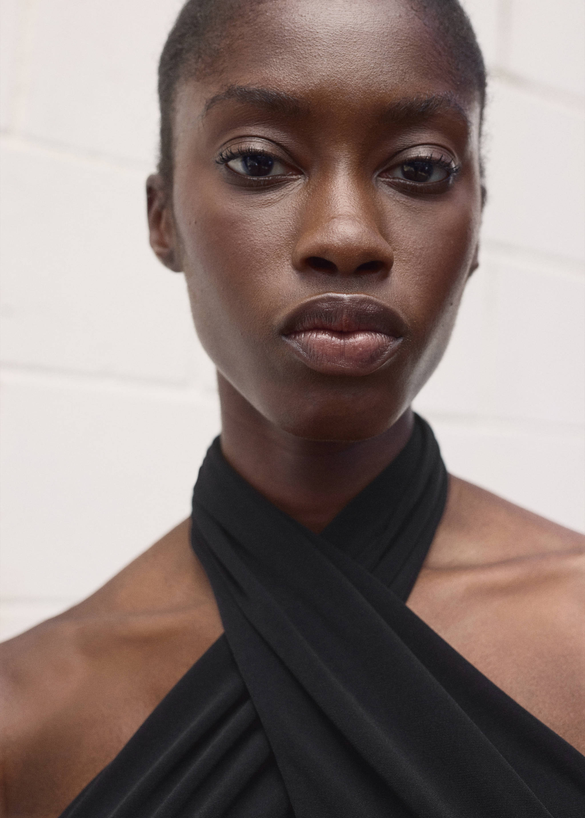 Crossed halter top - Details of the article 1