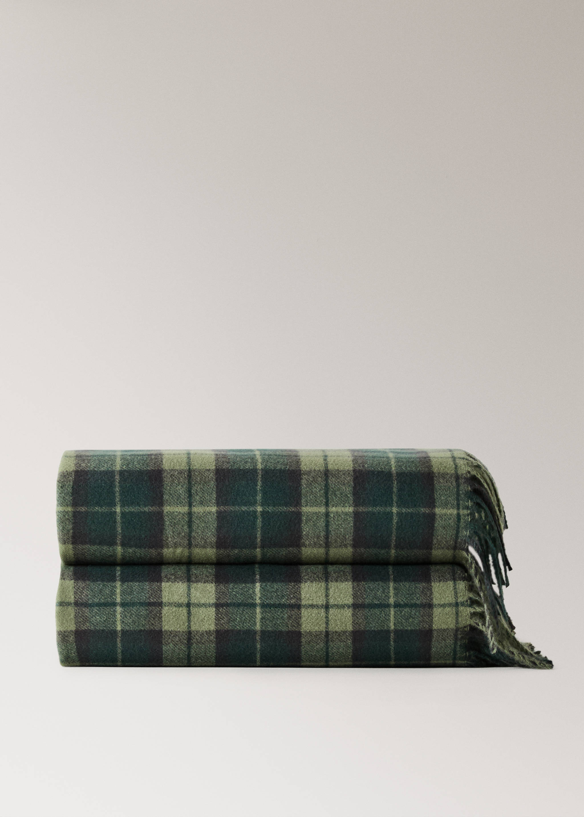 Fringed blanket with check design - Article without model