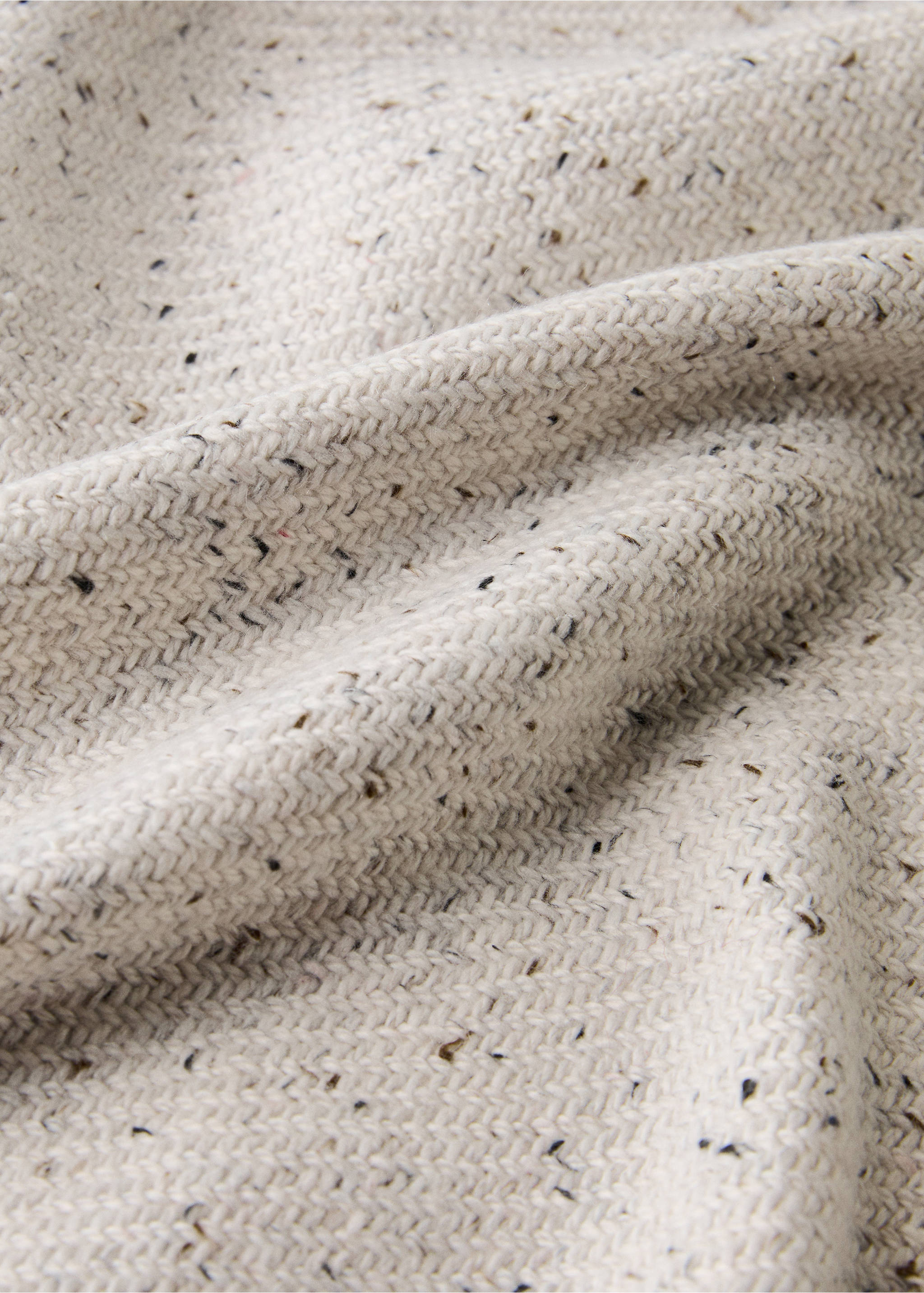 Melange knitted blanket - Details of the article 2, Sand. Ref: 17041270-00.