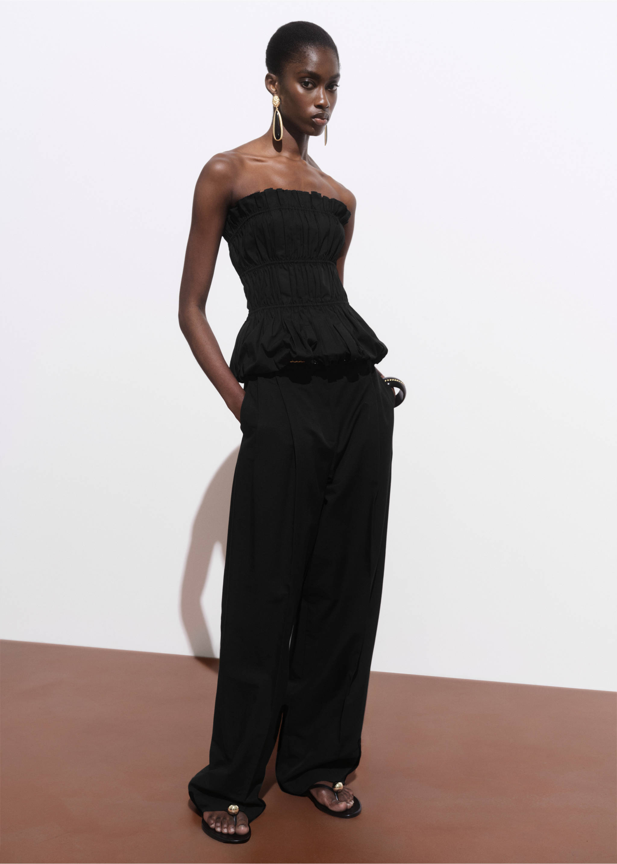 Straight-leg cotton pleated trousers - General plane, Black. Ref: 17041274-00.