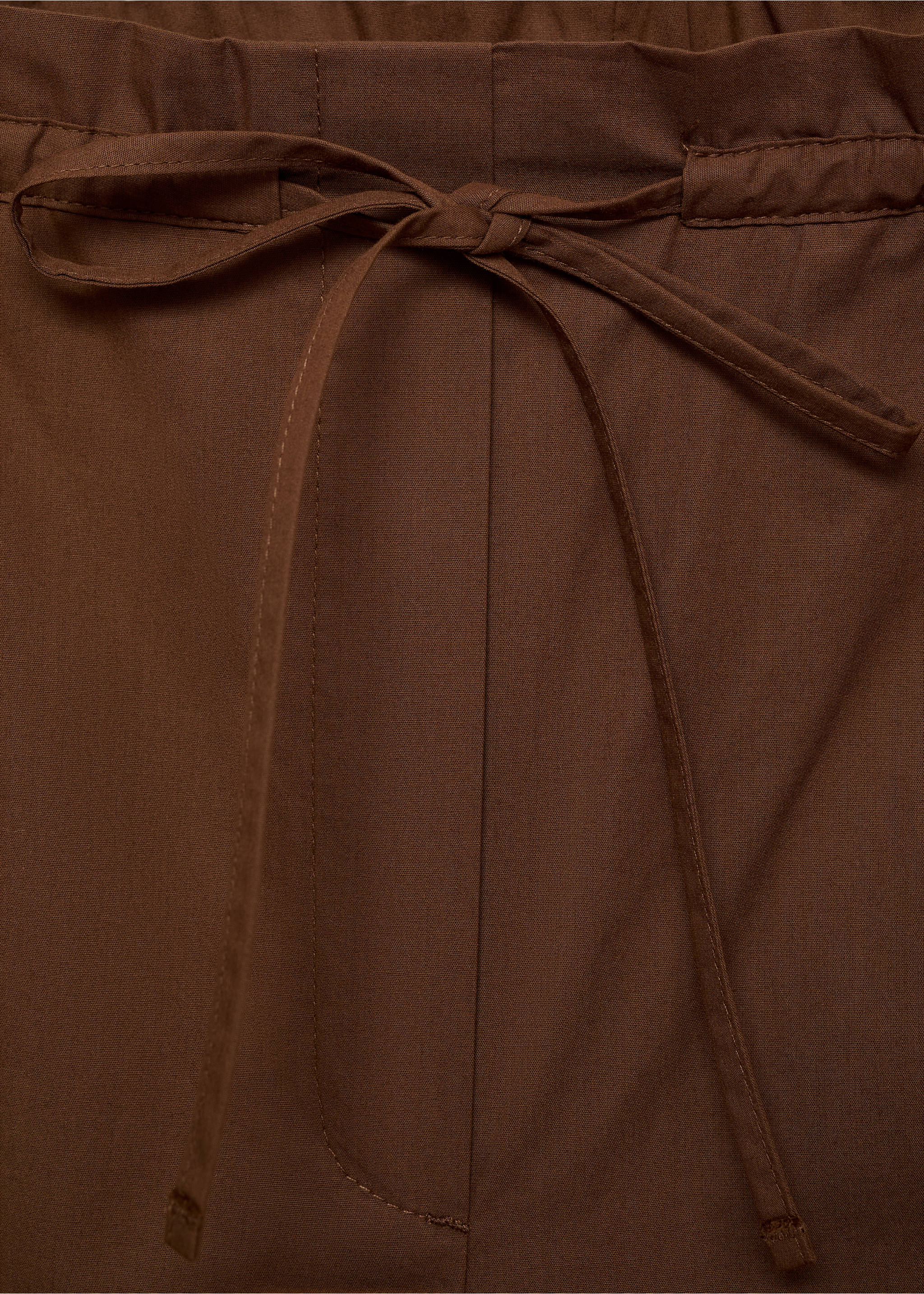 Paperbag trousers with bow - Details of the article 0, Brown. Ref: 17041281-00.