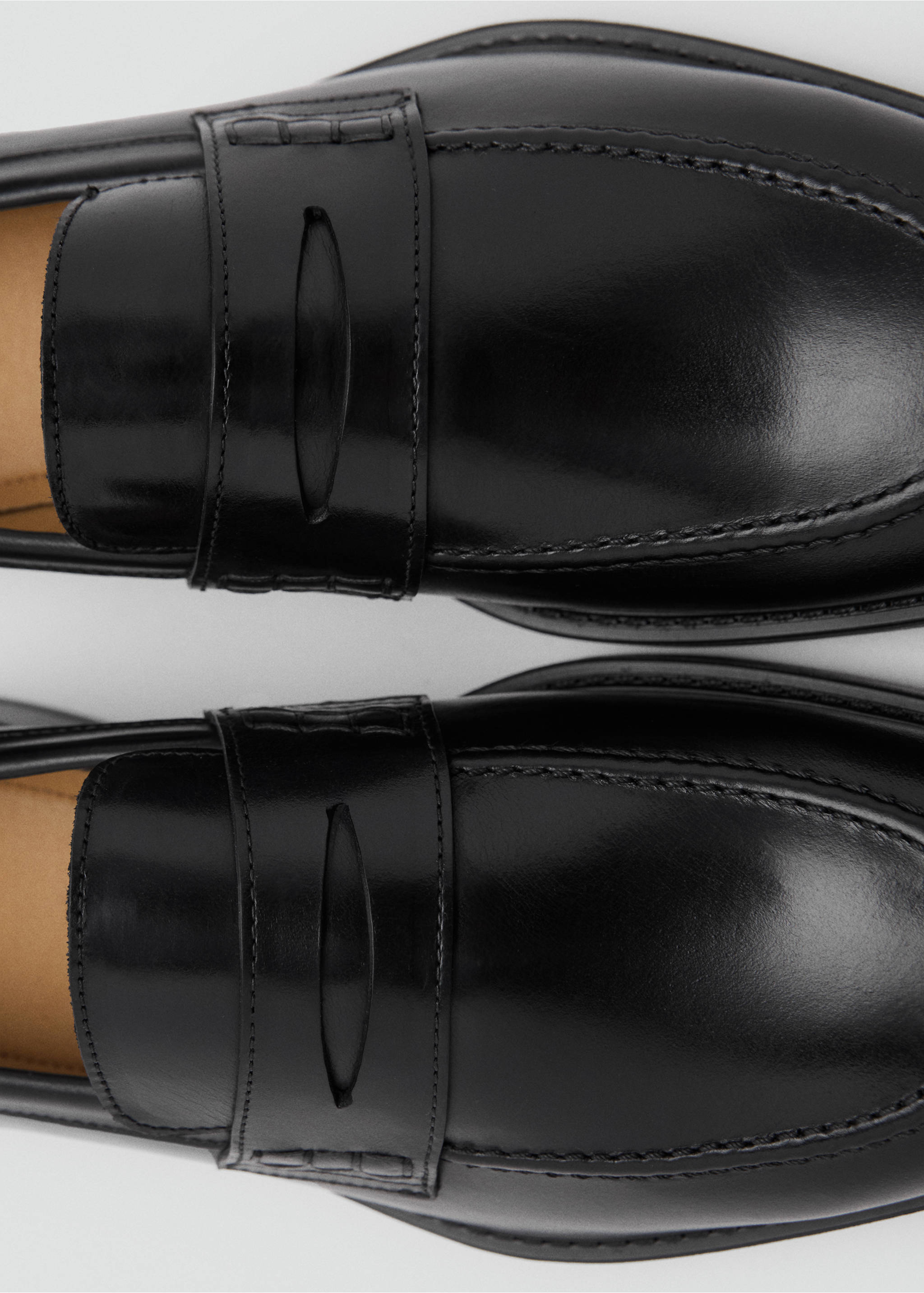 Leather penny loafers - Details of the article 2, Black. Ref: 17041282-00.