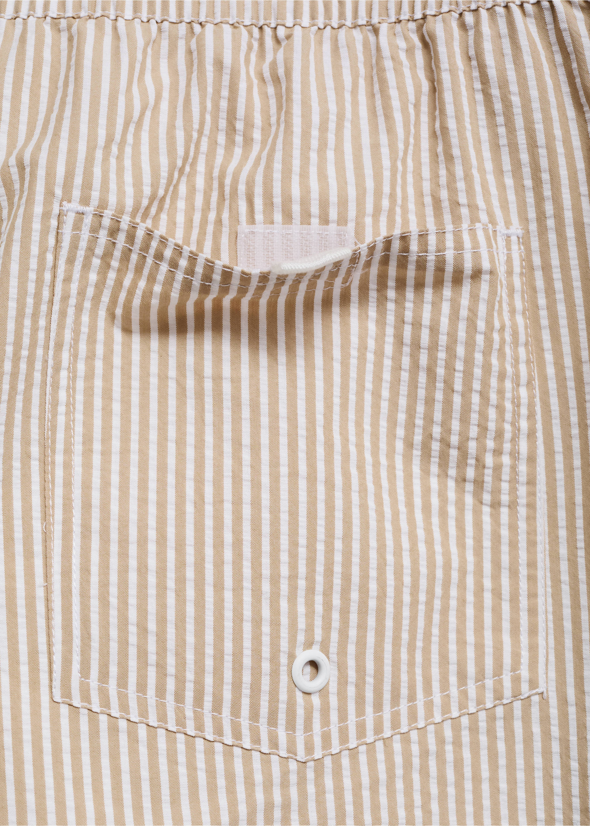 Șort de baie cu aspect seersucker - Detaliu al articolului 0, Nisipiu. Ref: 17041290-00.