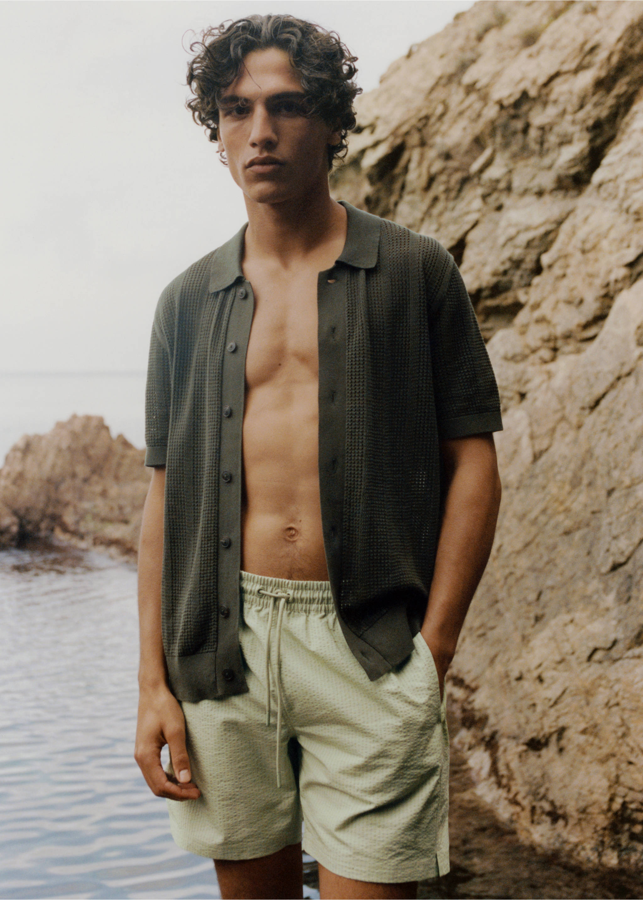 Șort de baie cu aspect seersucker - Detaliu al articolului 5, Verde pastel. Ref: 17041290-00.