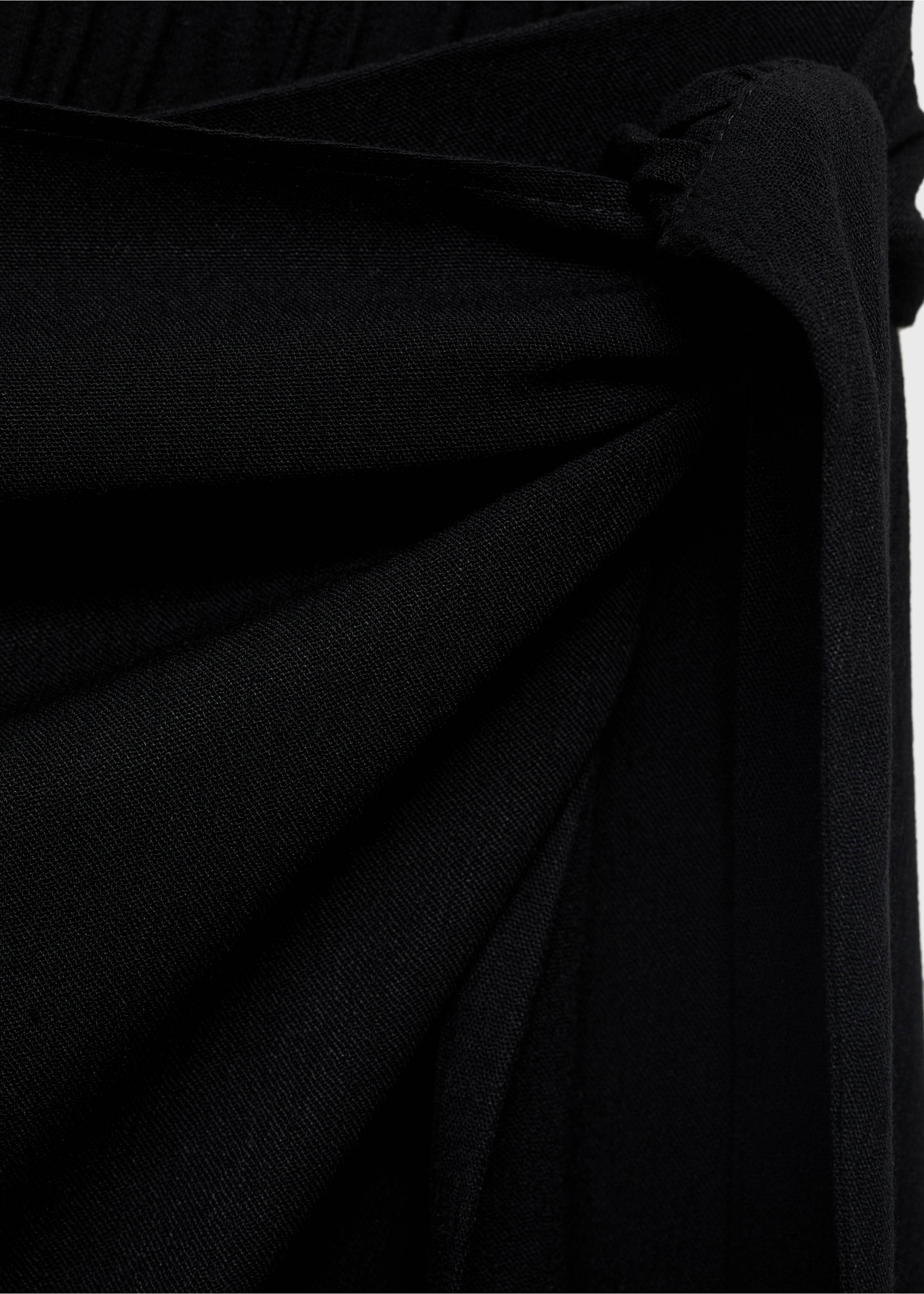 Pareo trousers - Details of the article 8, Black. Ref: 17041516-00.