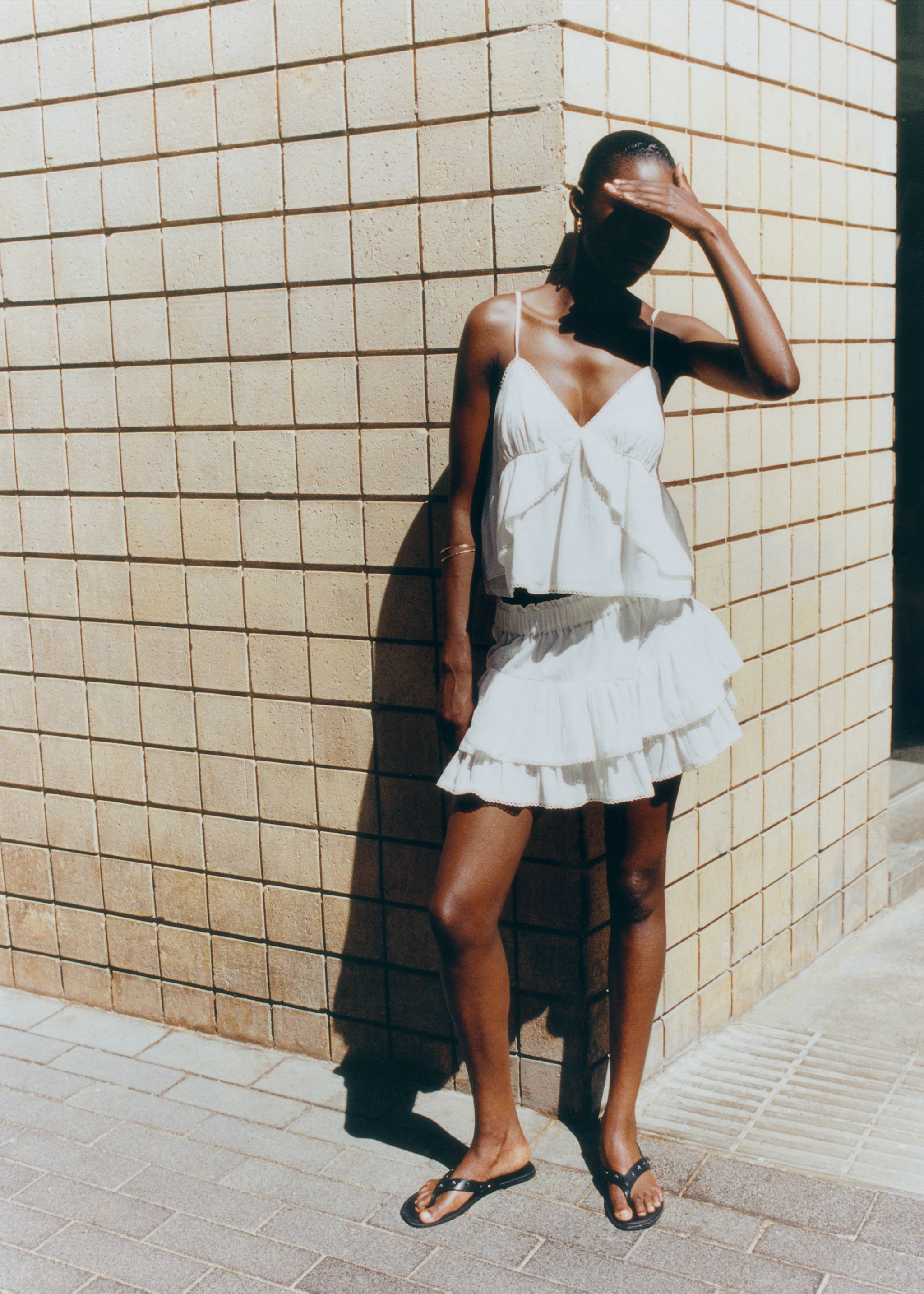 Ruffle top with lace detail - Details of the article 5, Off White. Ref: 17041519-00.