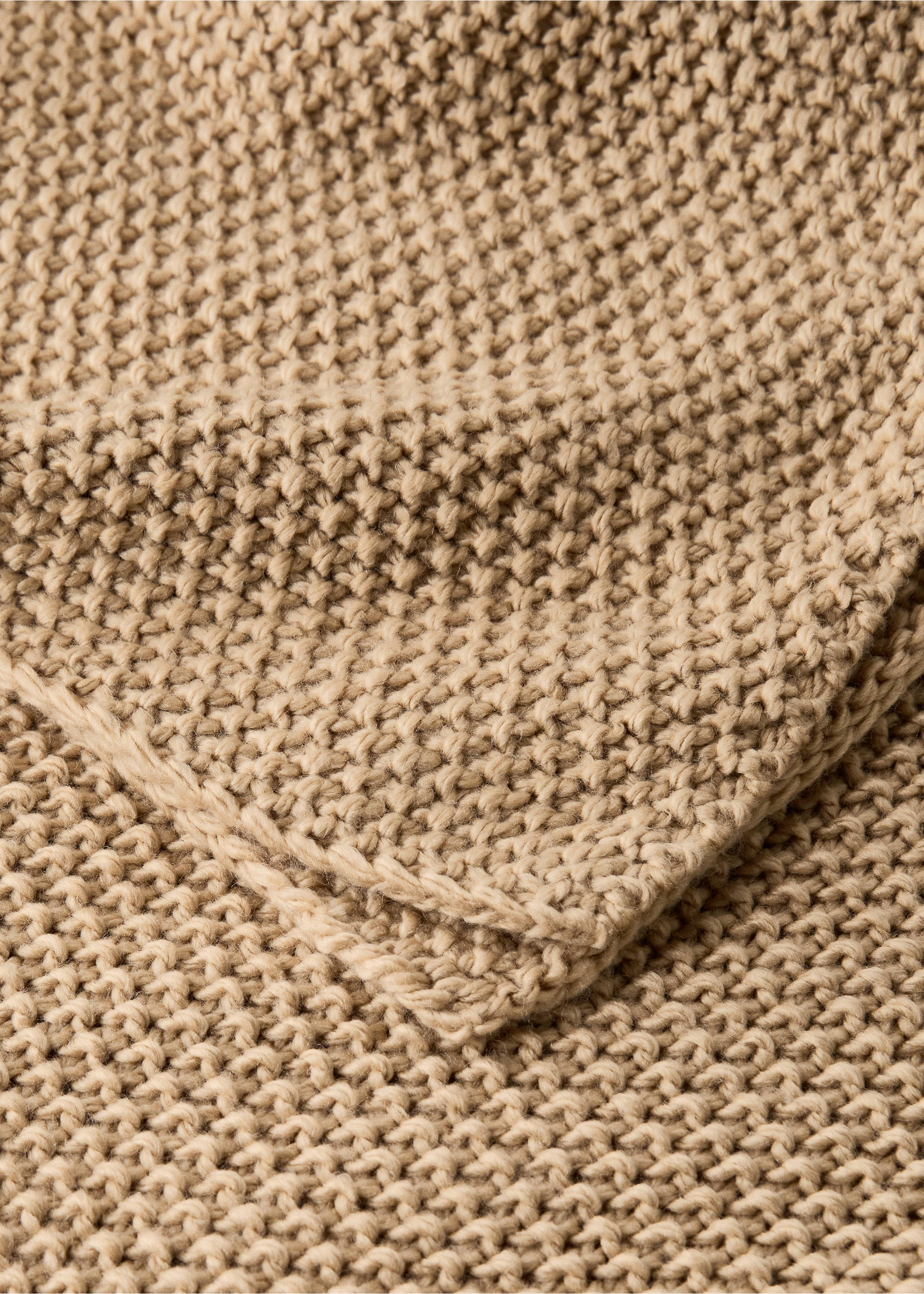 Knitted blanket with design - Details of the article 1, Medium Brown. Ref: 17041521-00.