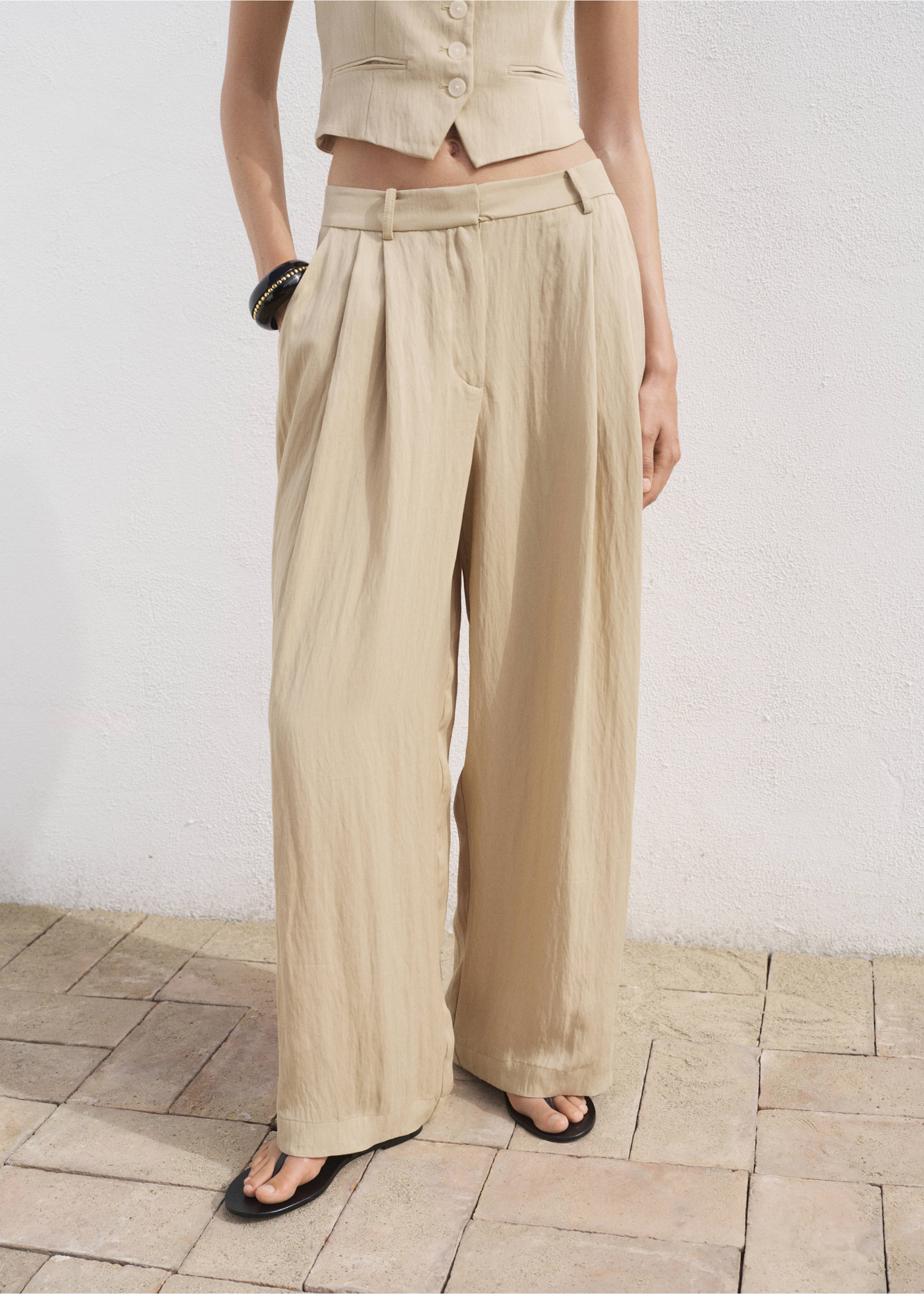 Pantalon de costume droit taille normale - Plan moyen, Beige. Ref: 17042535-00.