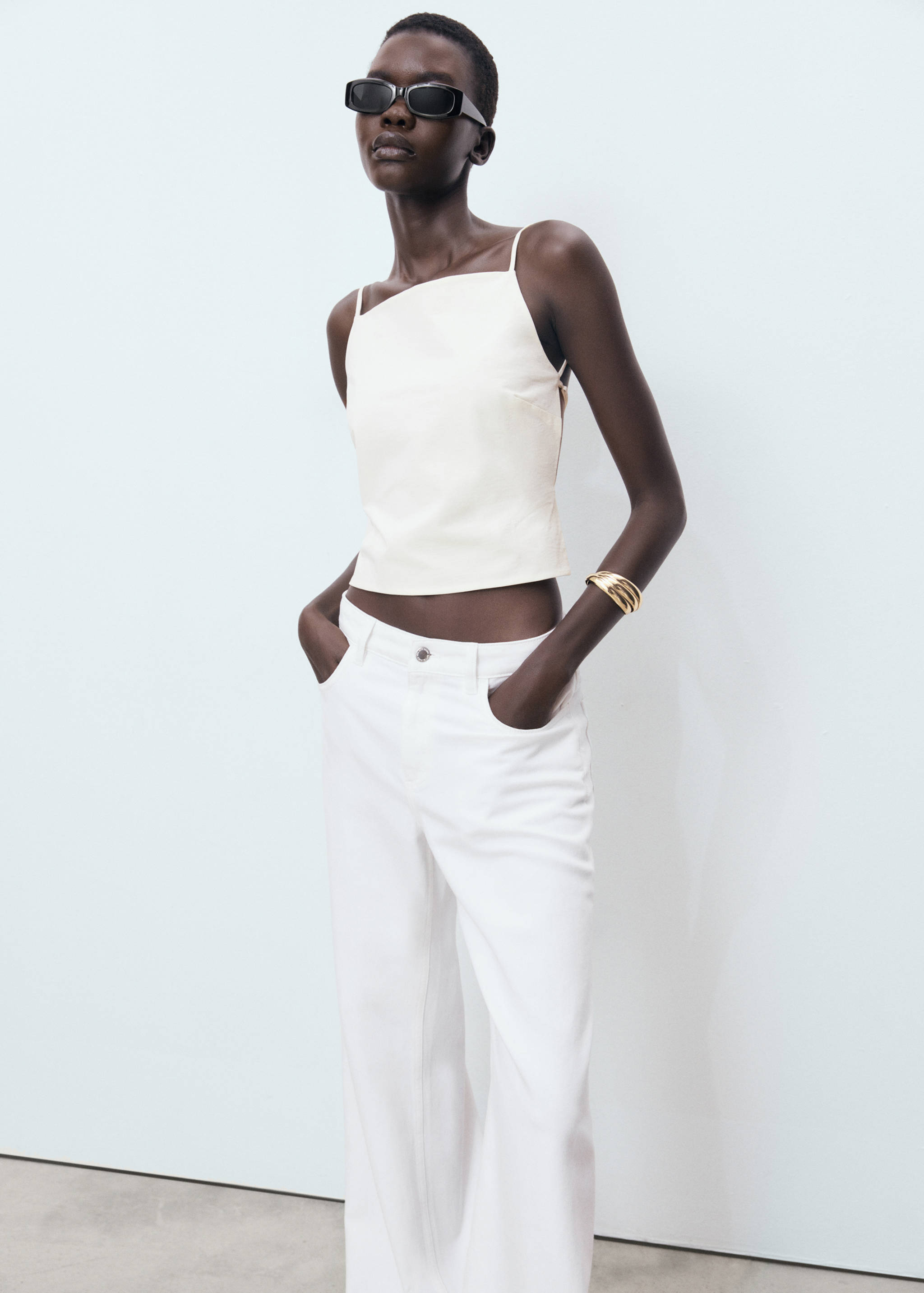 Low-rise wideleg jeans - Details of the article 1