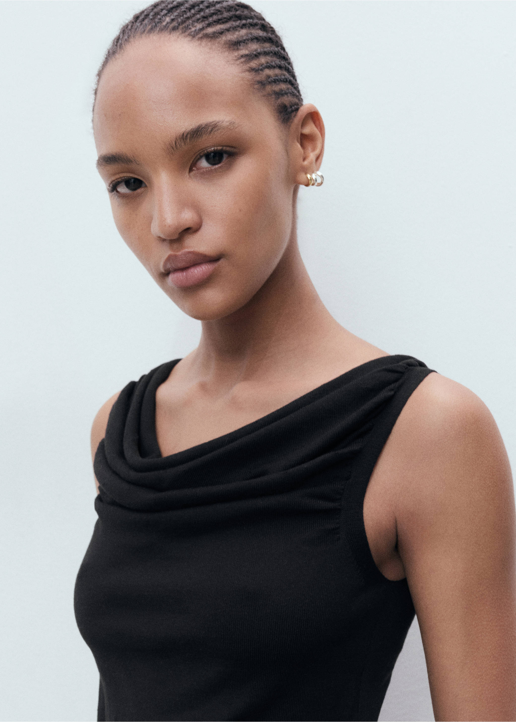 Draped knitted top - Details of the article 1, Black. Ref: 17042904-00.