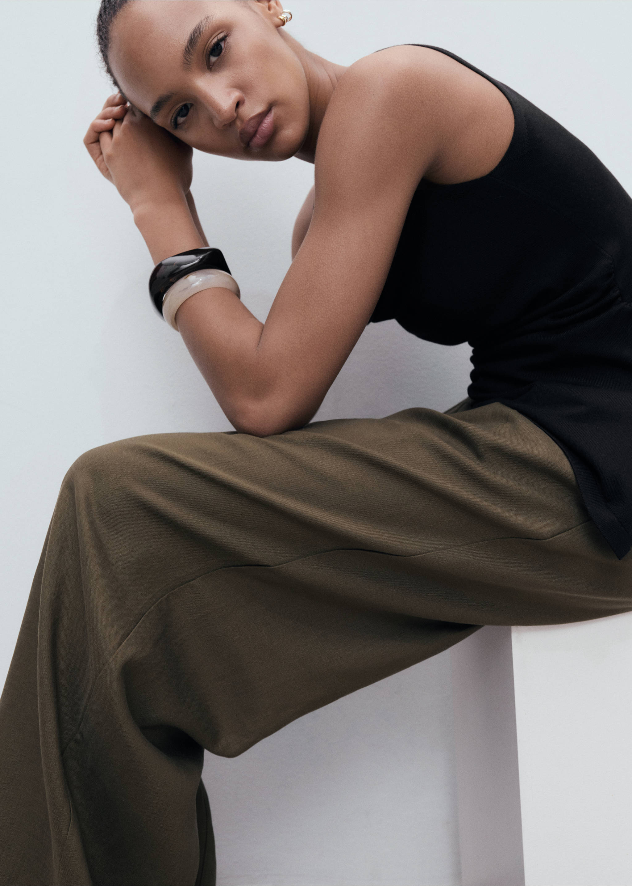 Draped knitted top - Details of the article 2, Black. Ref: 17042904-00.