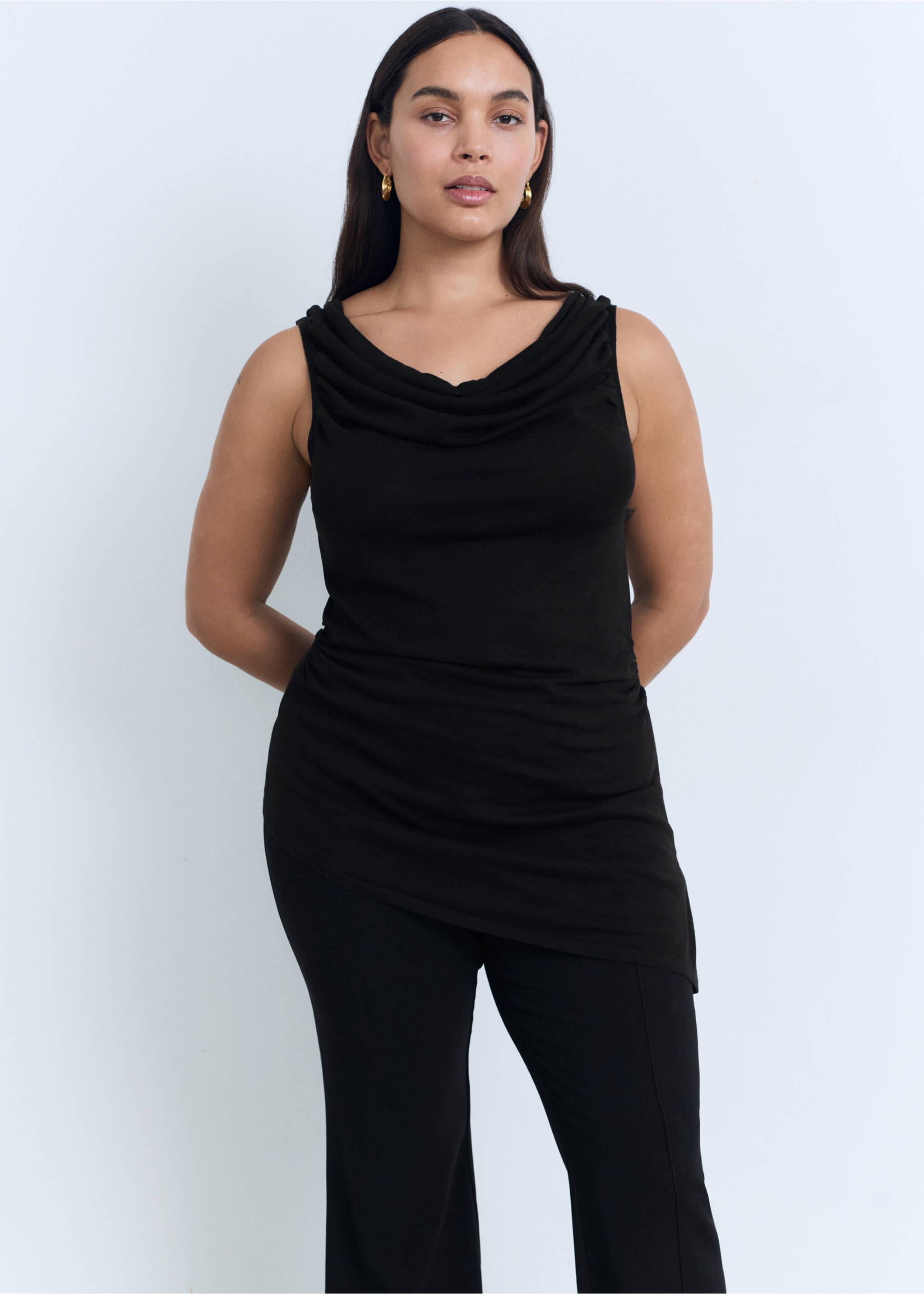 Draped knitted top - Details of the article 5, Black. Ref: 17042904-00.