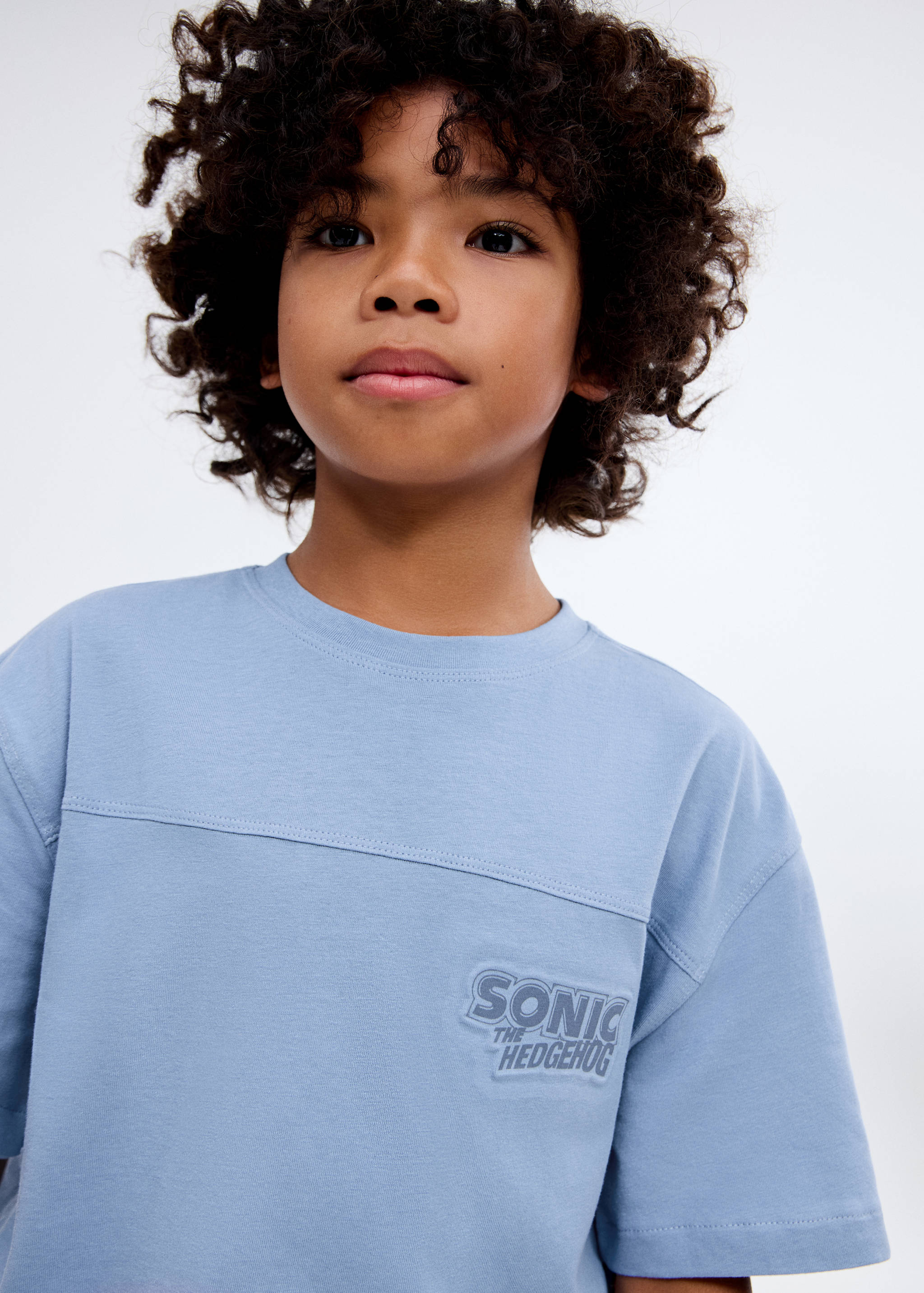 Embossed Sonic t-shirt - Medium plane