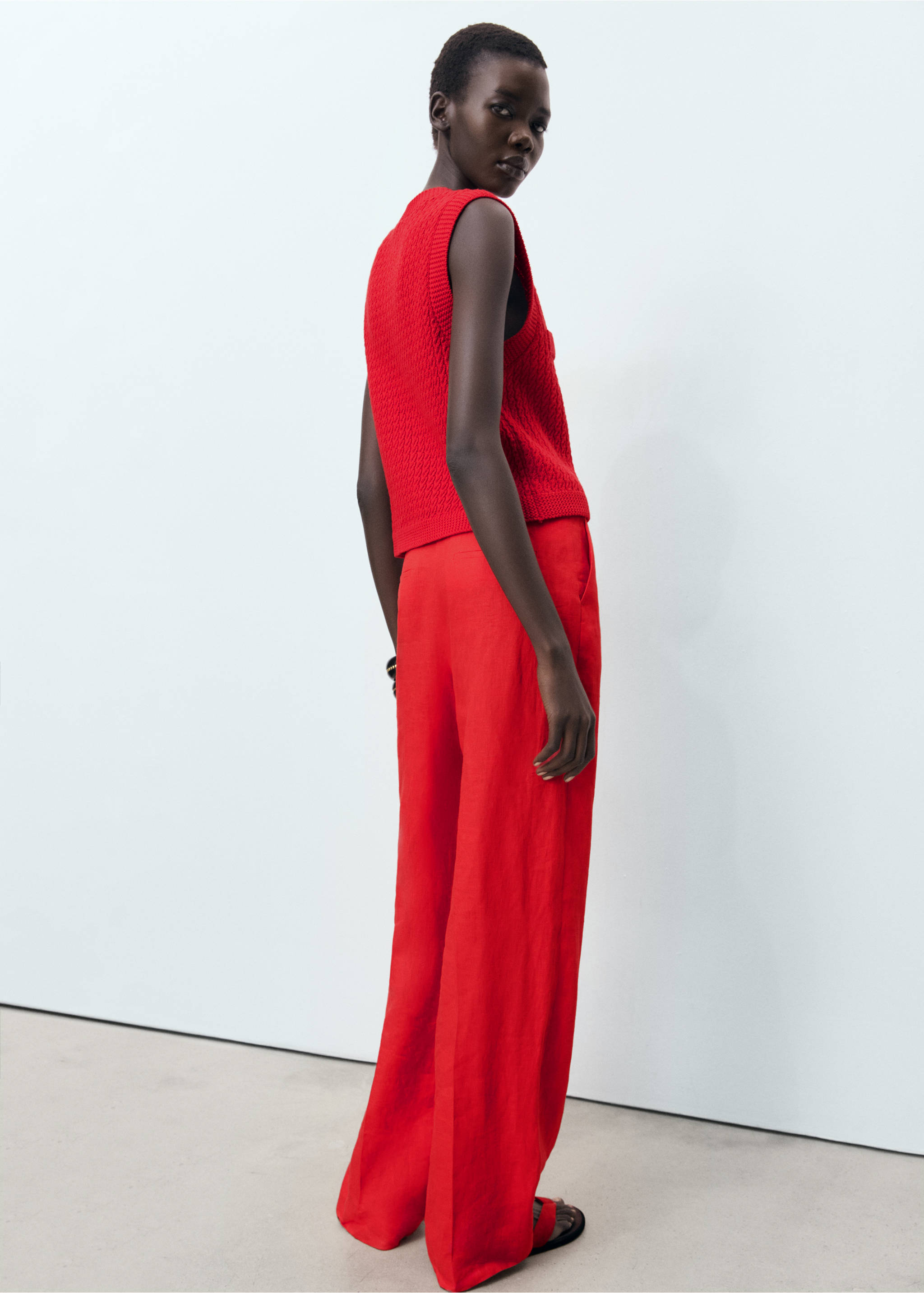 Gilet maille épaisse boutons - Verso de l’article, Rouge. Ref: 17042916-00.