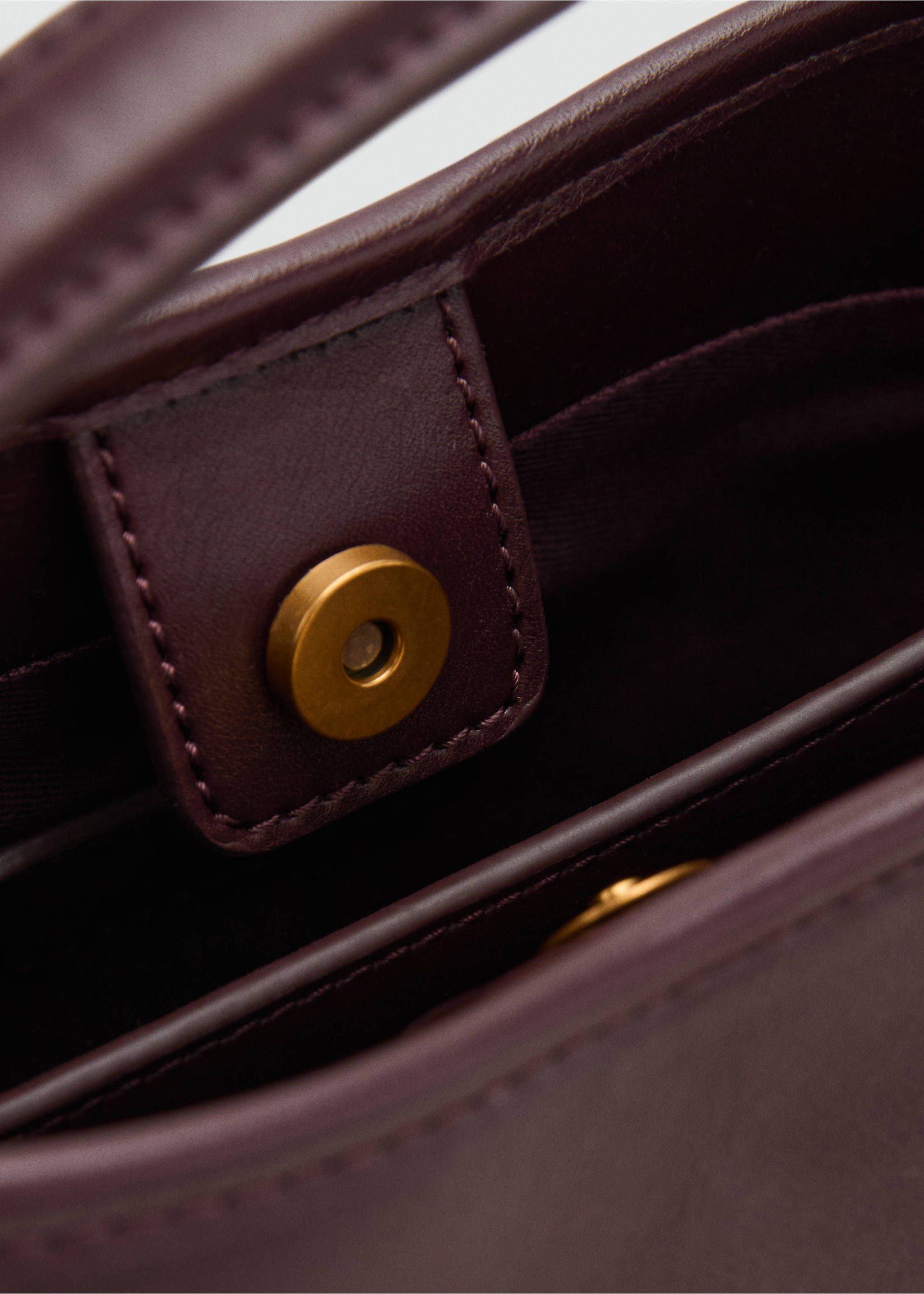 Bolso bucket tamaño pequeño - Detalle del artículo 2, Burdeos. Ref: 17042924-00.