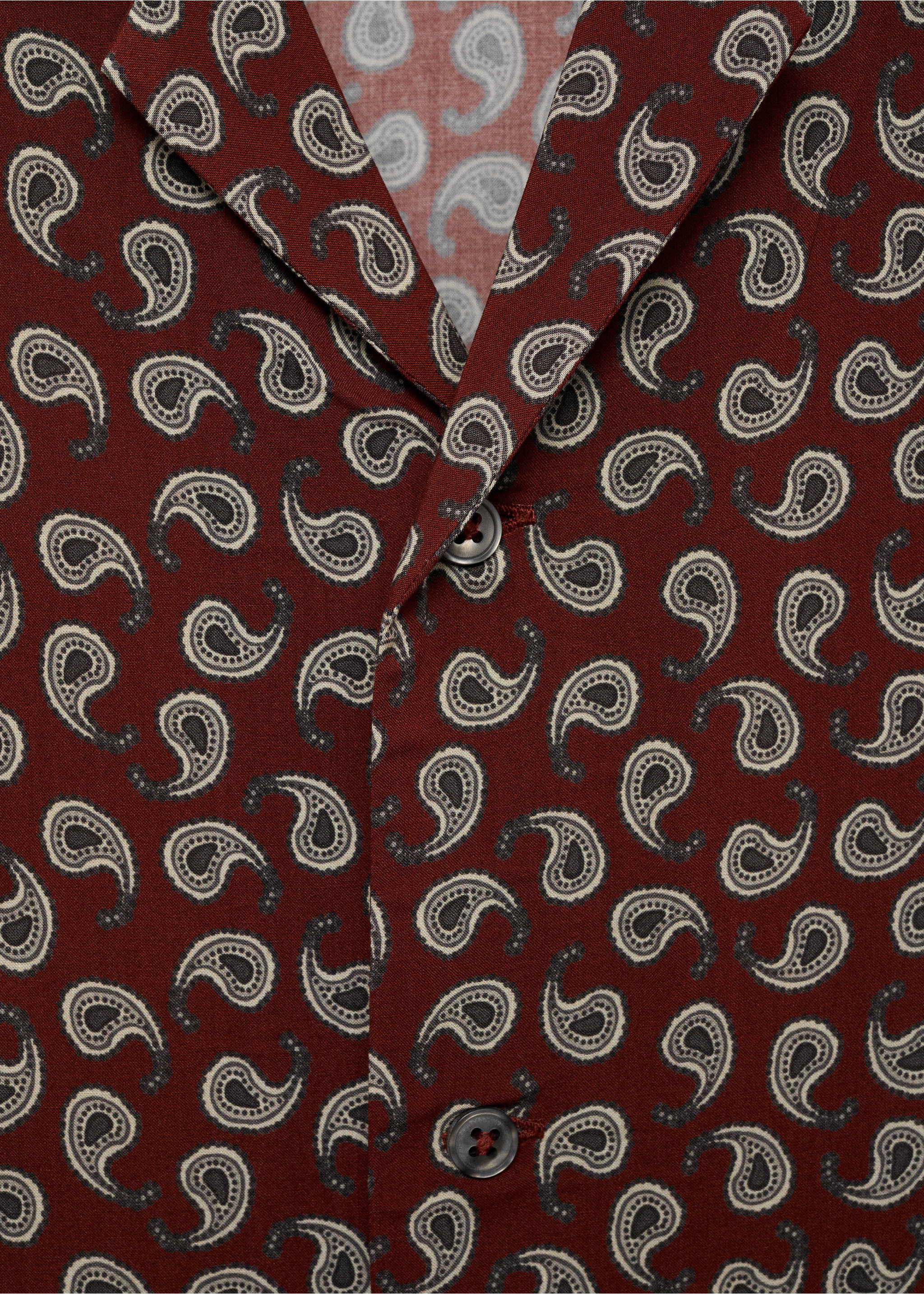 Printed fluid regular-fit shirt - Details of the article 8, Cherry. Ref: 17042929-00.