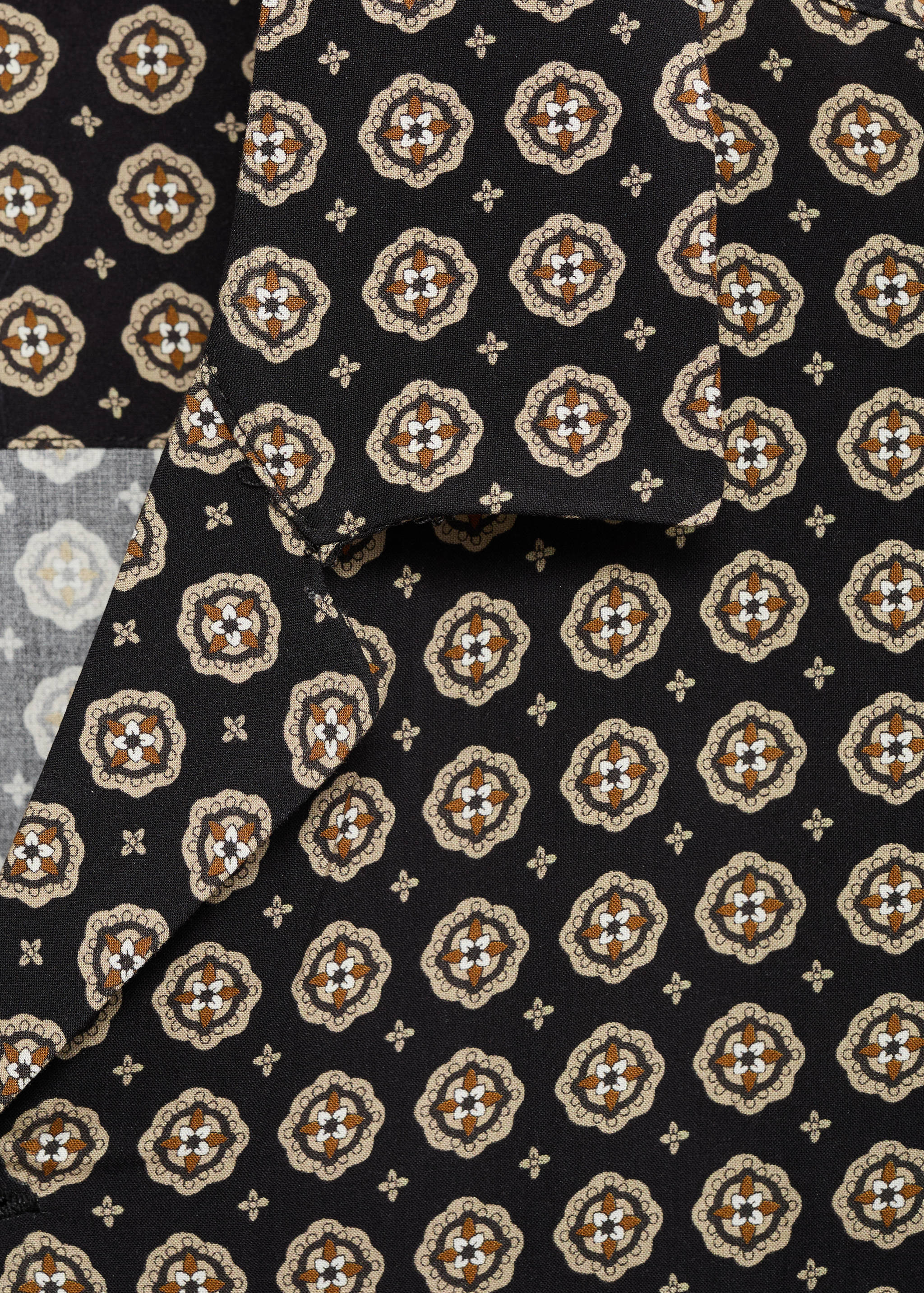 Printed fluid regular-fit shirt - Details of the article 8