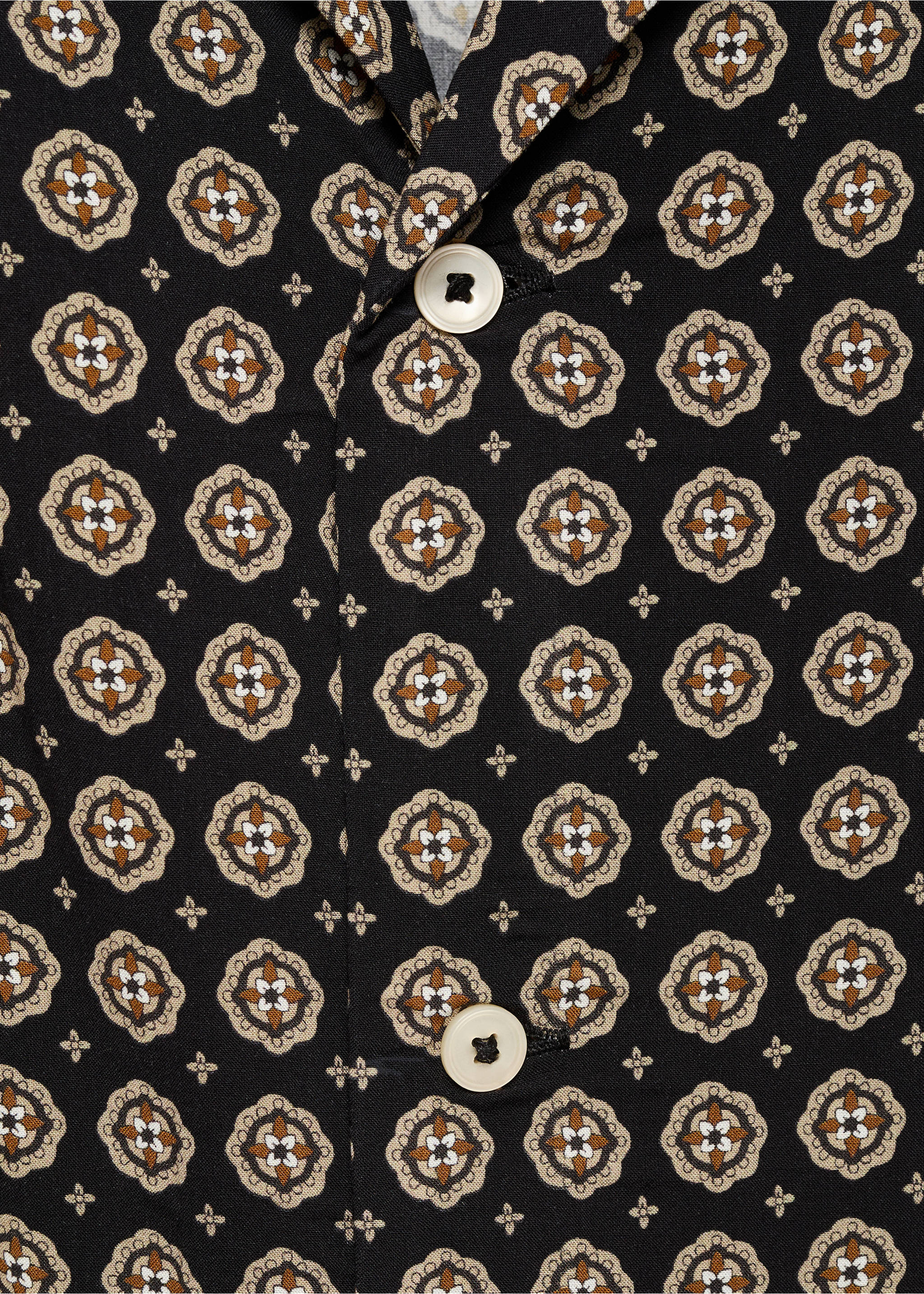 Printed fluid regular-fit shirt - Details of the article 0, Black. Ref: 17042929-00.